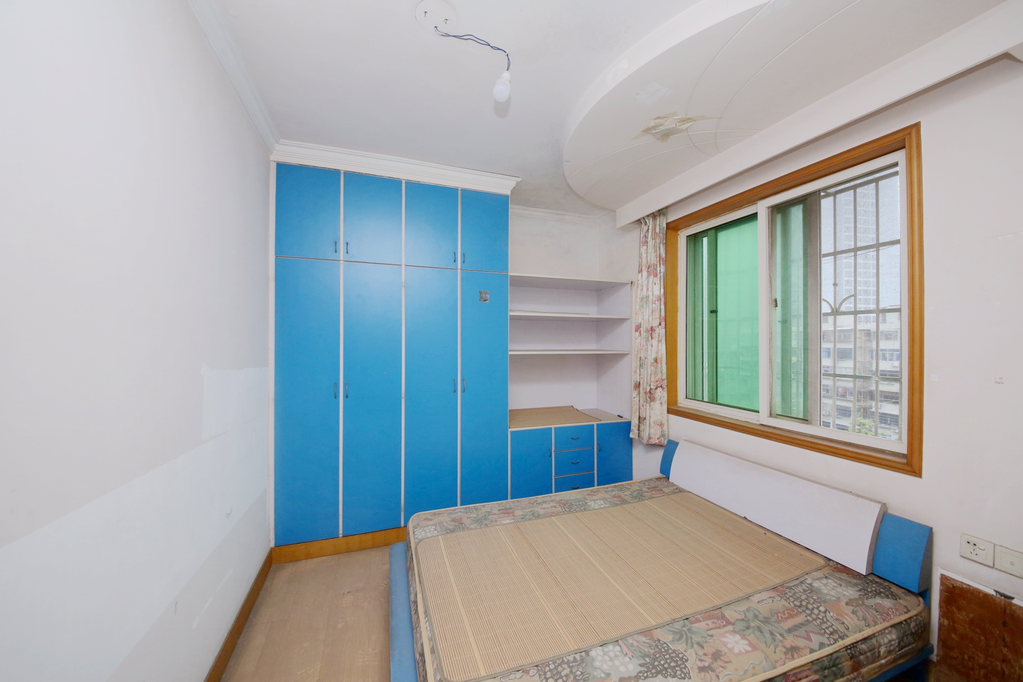 水月林公寓（建行宿舍）  4室3厅3卫   167.50万卧室