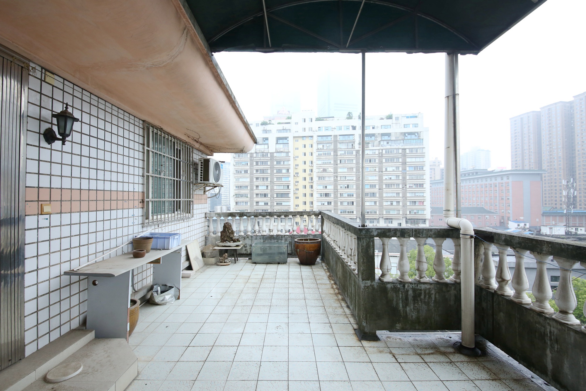 水月林公寓（建行宿舍）  4室3厅3卫   167.50万阳台
