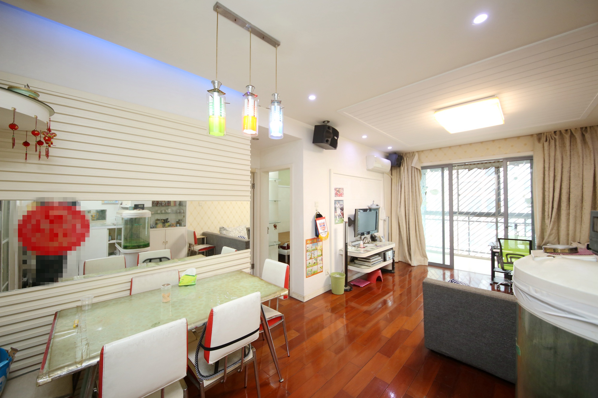 银港水晶城  2室2厅2卫    66.8万客厅