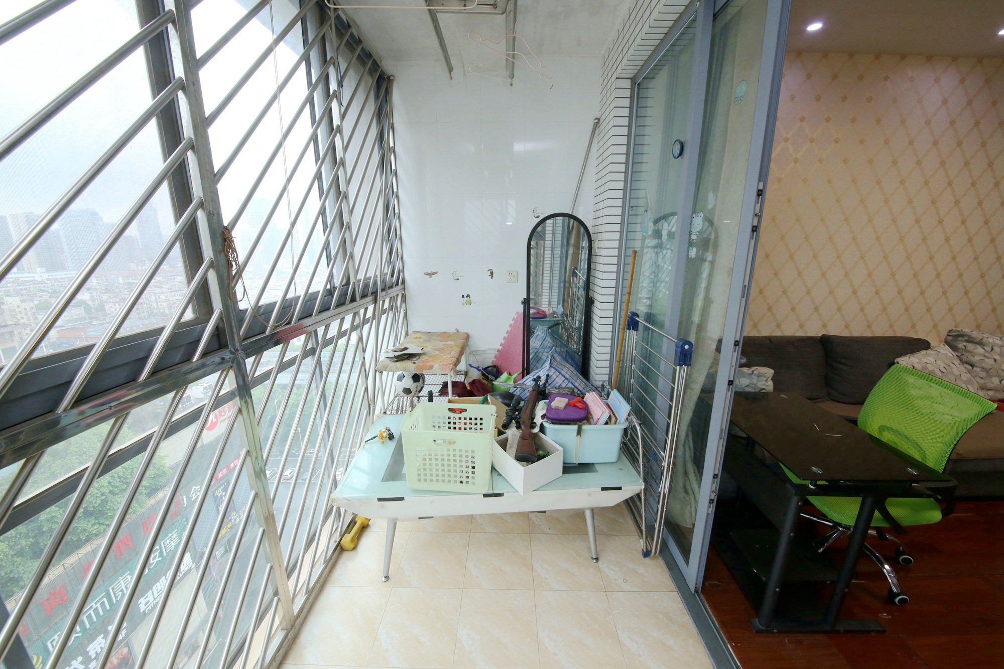 银港水晶城  2室2厅2卫    66.8万阳台