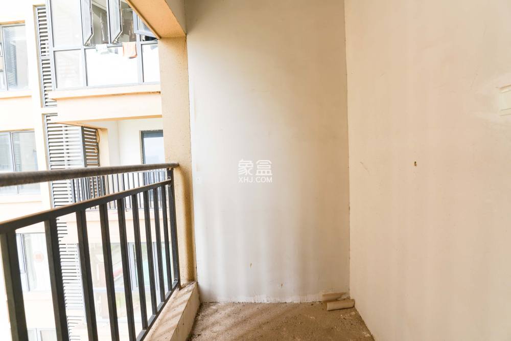 中建嘉和城  3室2厅1卫   83.00万