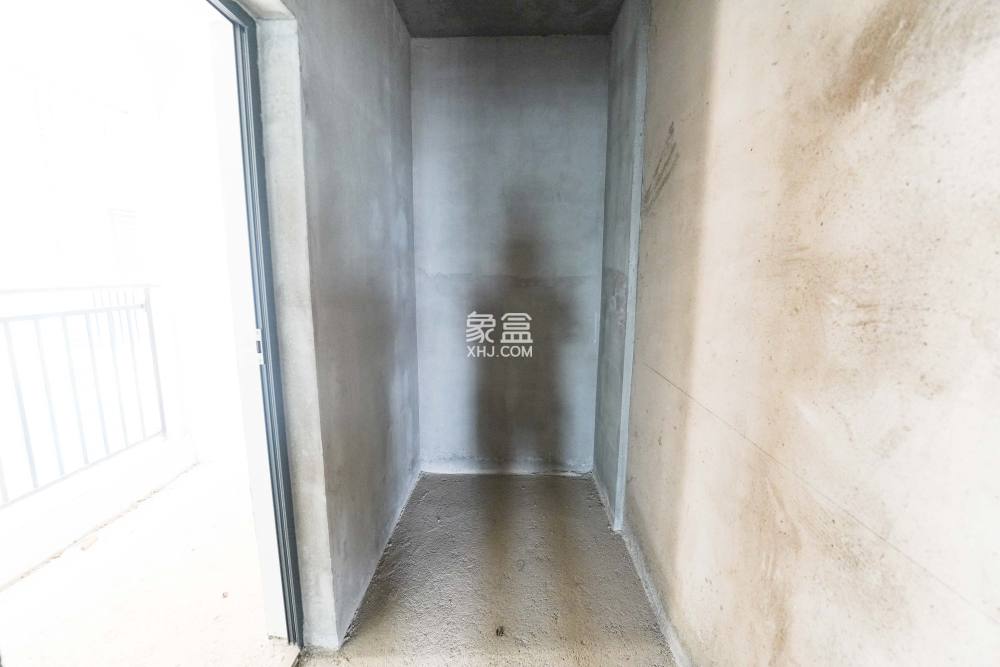 中建嘉和城  3室2厅1卫   83.00万