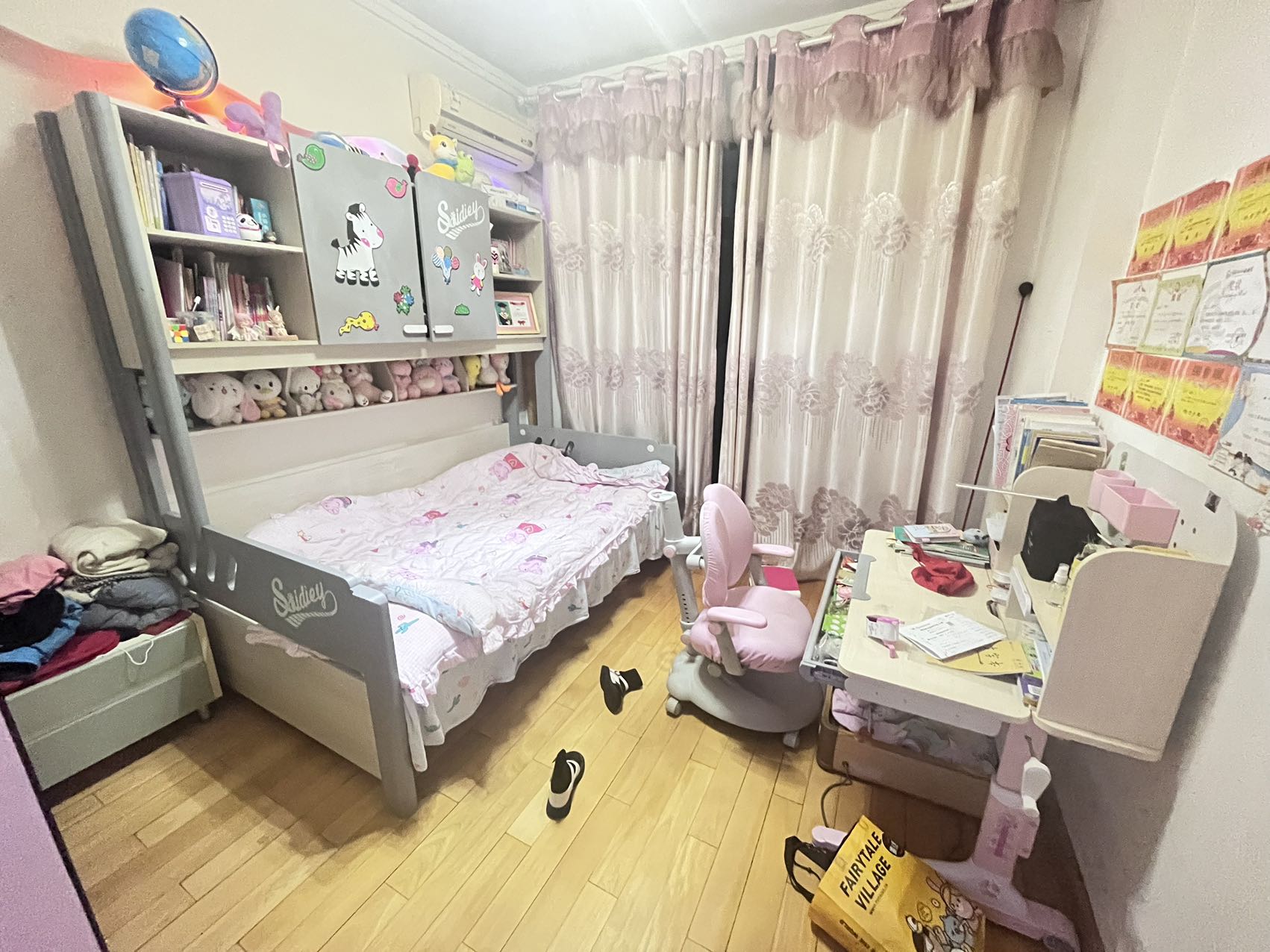 山水国际 4室2厅2卫 98.00万 山水国际 4室2厅2卫 98.00万室内图