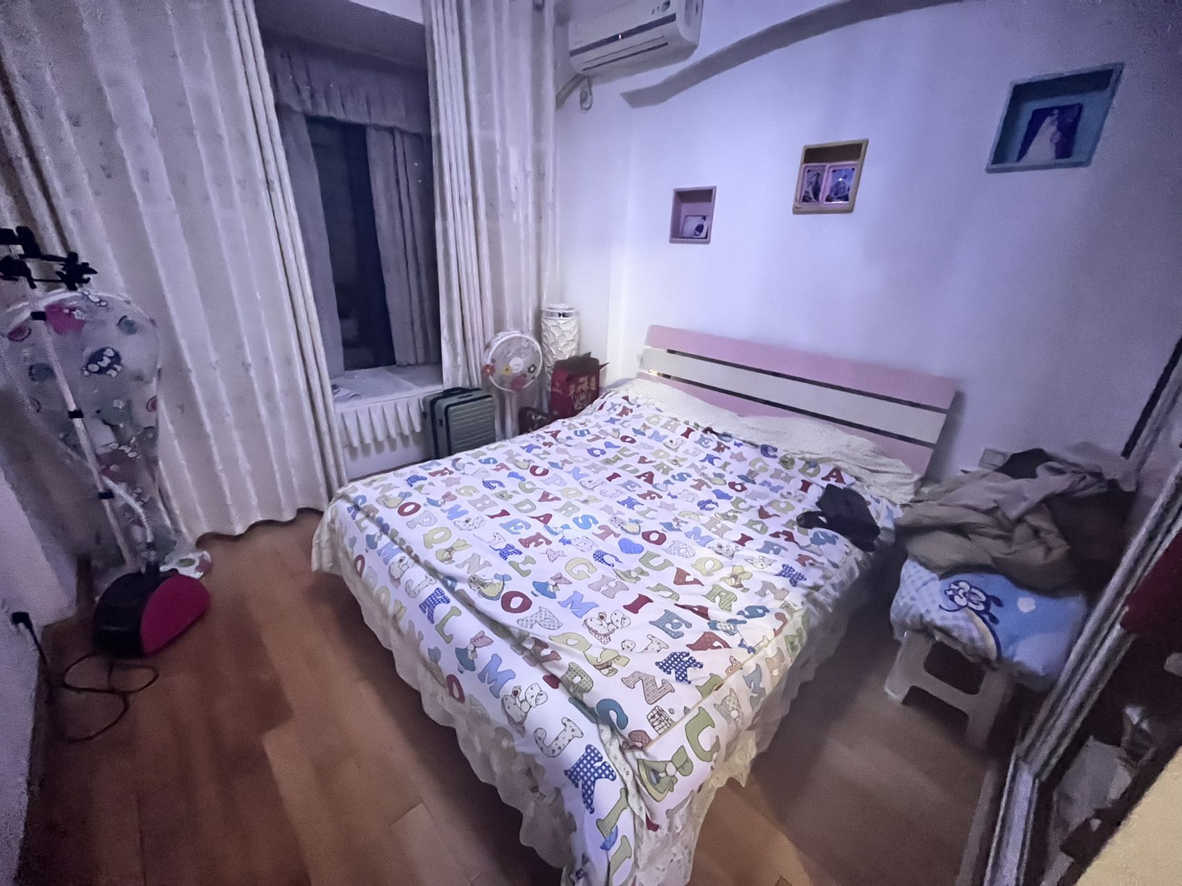 山水国际 4室2厅2卫 98.00万 山水国际 4室2厅2卫 98.00万室内图