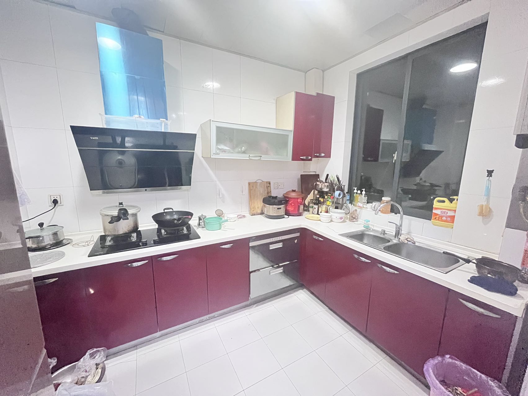 山水国际 4室2厅2卫 98.00万 山水国际 4室2厅2卫 98.00万室内图