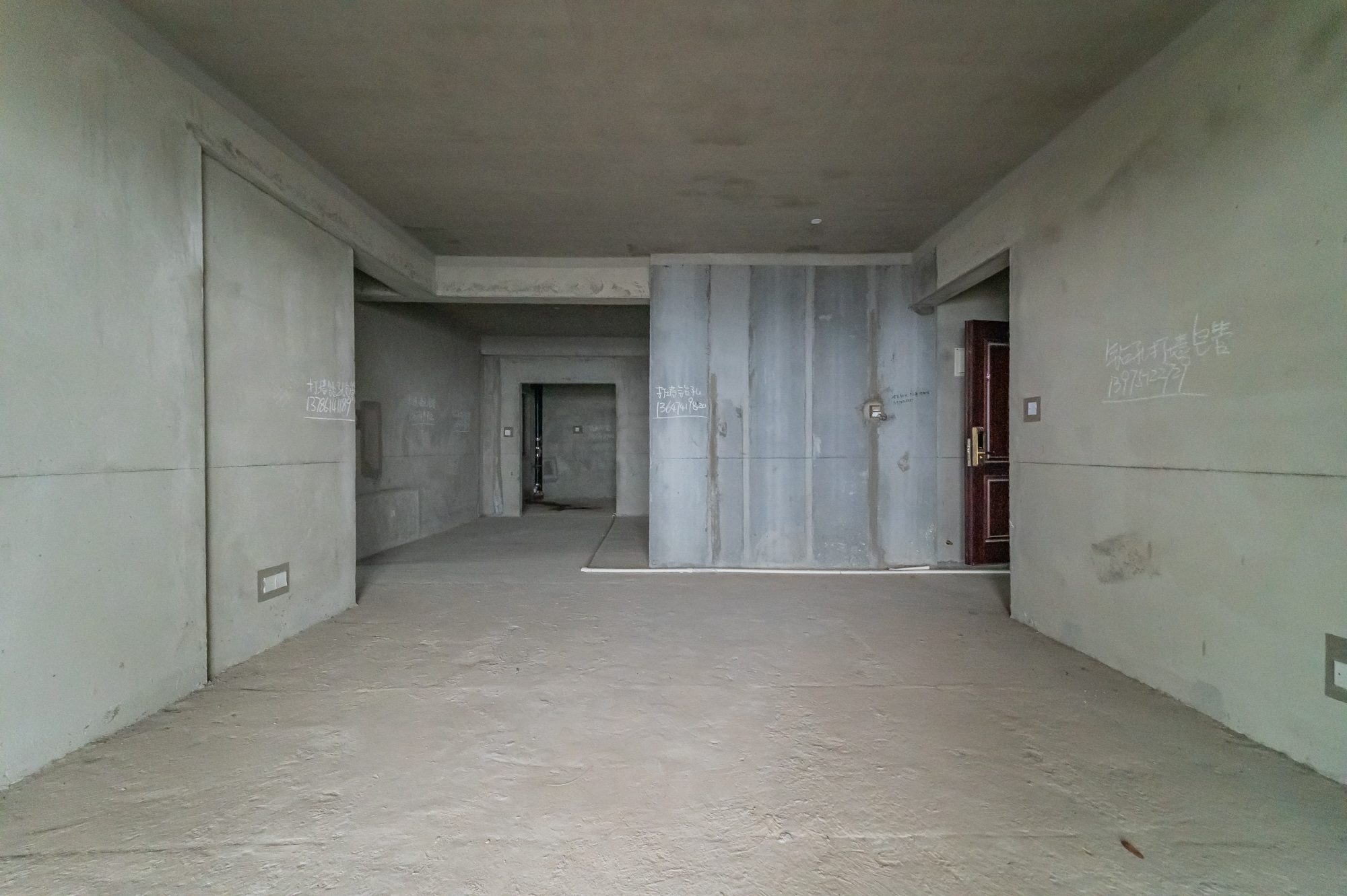 碧桂园威尼斯城 4室2厅2卫 102.98万 碧桂园威尼斯城 4室2厅2卫 102.98万客厅