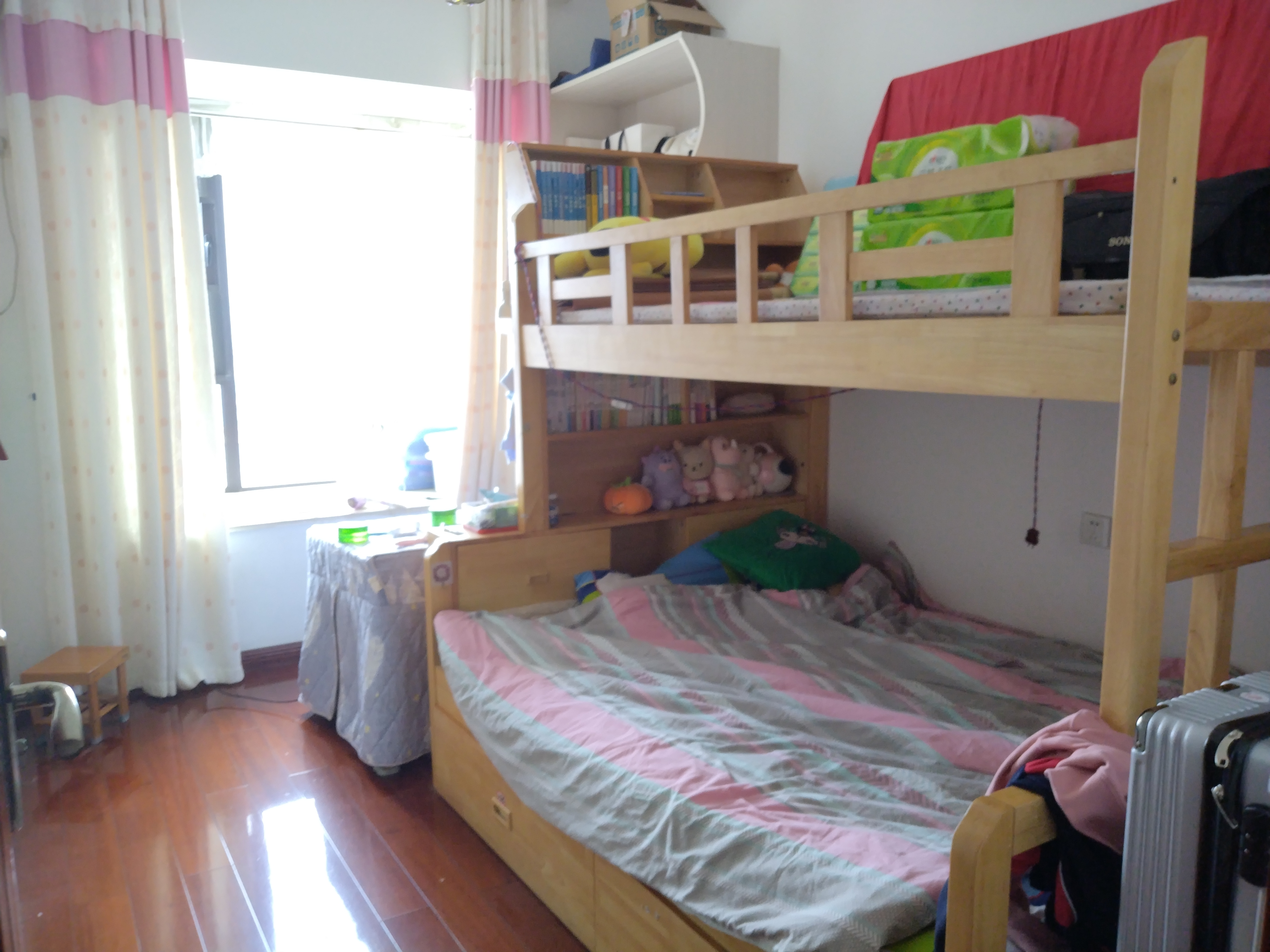 慧谷阳光 3室2厅2卫 79.80万 慧谷阳光 3室2厅2卫 79.80万室内图