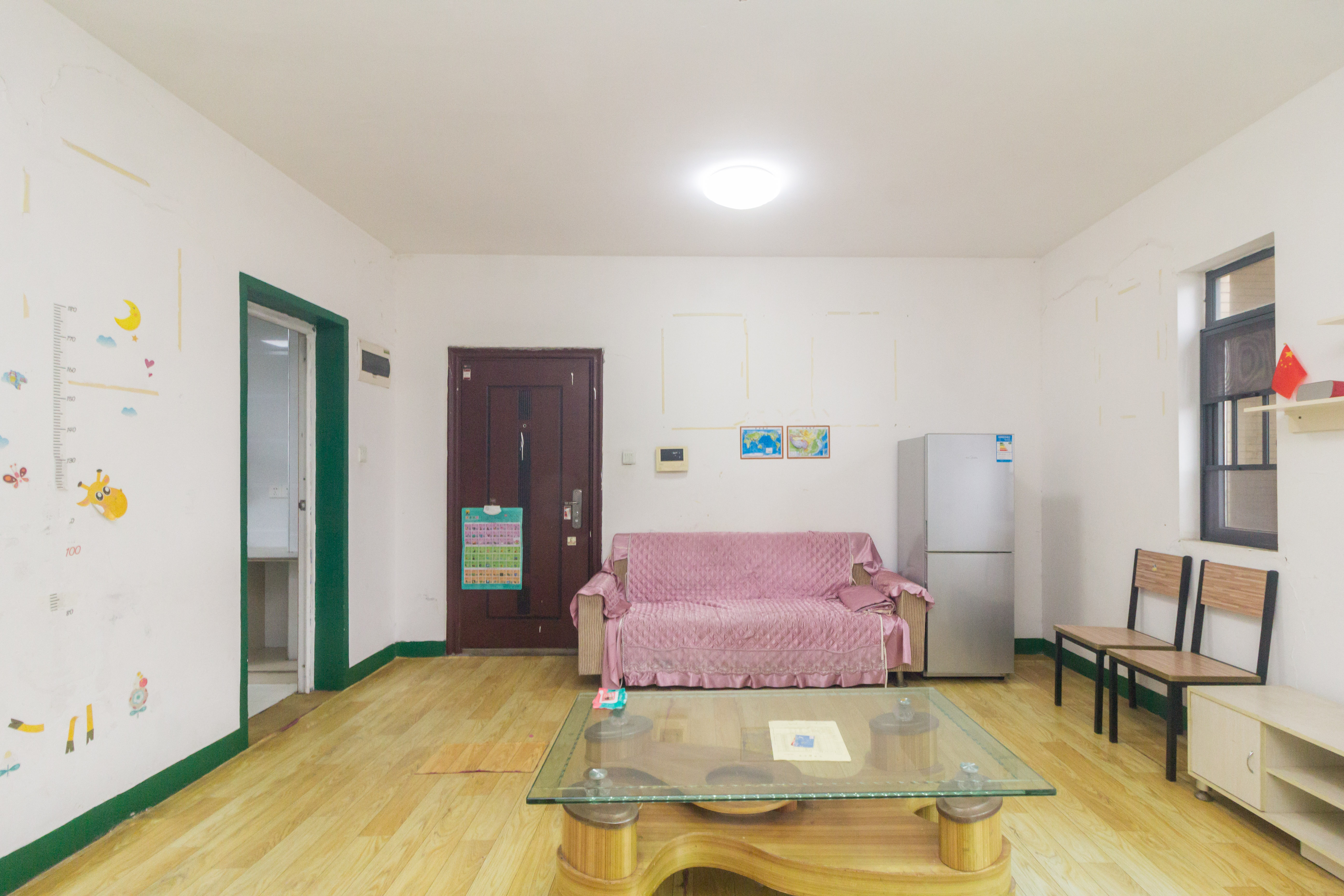 中国铁建国际城一期  3室2厅1卫   54.80万 中国铁建国际城一期  3室2厅1卫   54.80万客厅