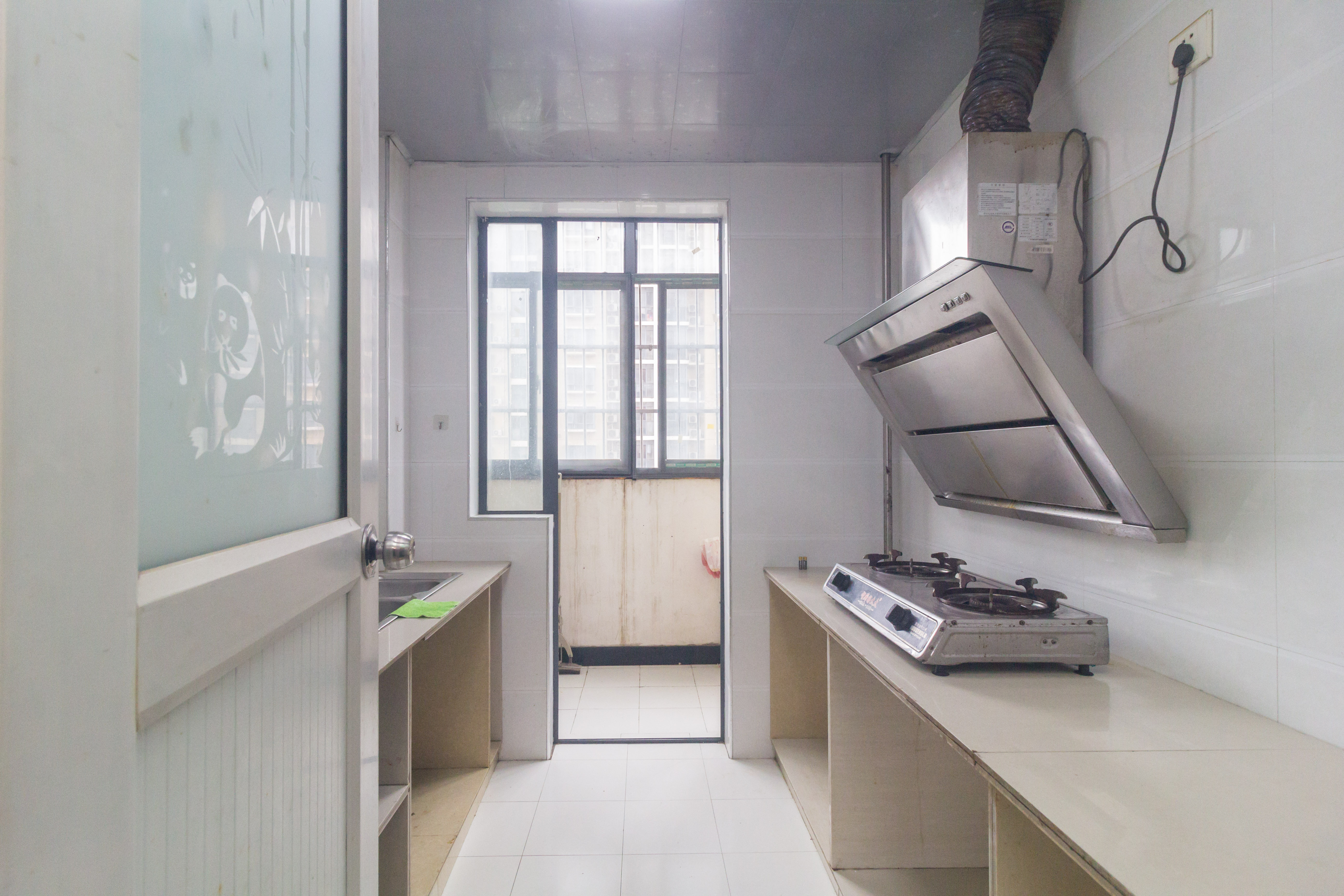 中国铁建国际城一期  3室2厅1卫   54.80万 中国铁建国际城一期  3室2厅1卫   54.80万厨房