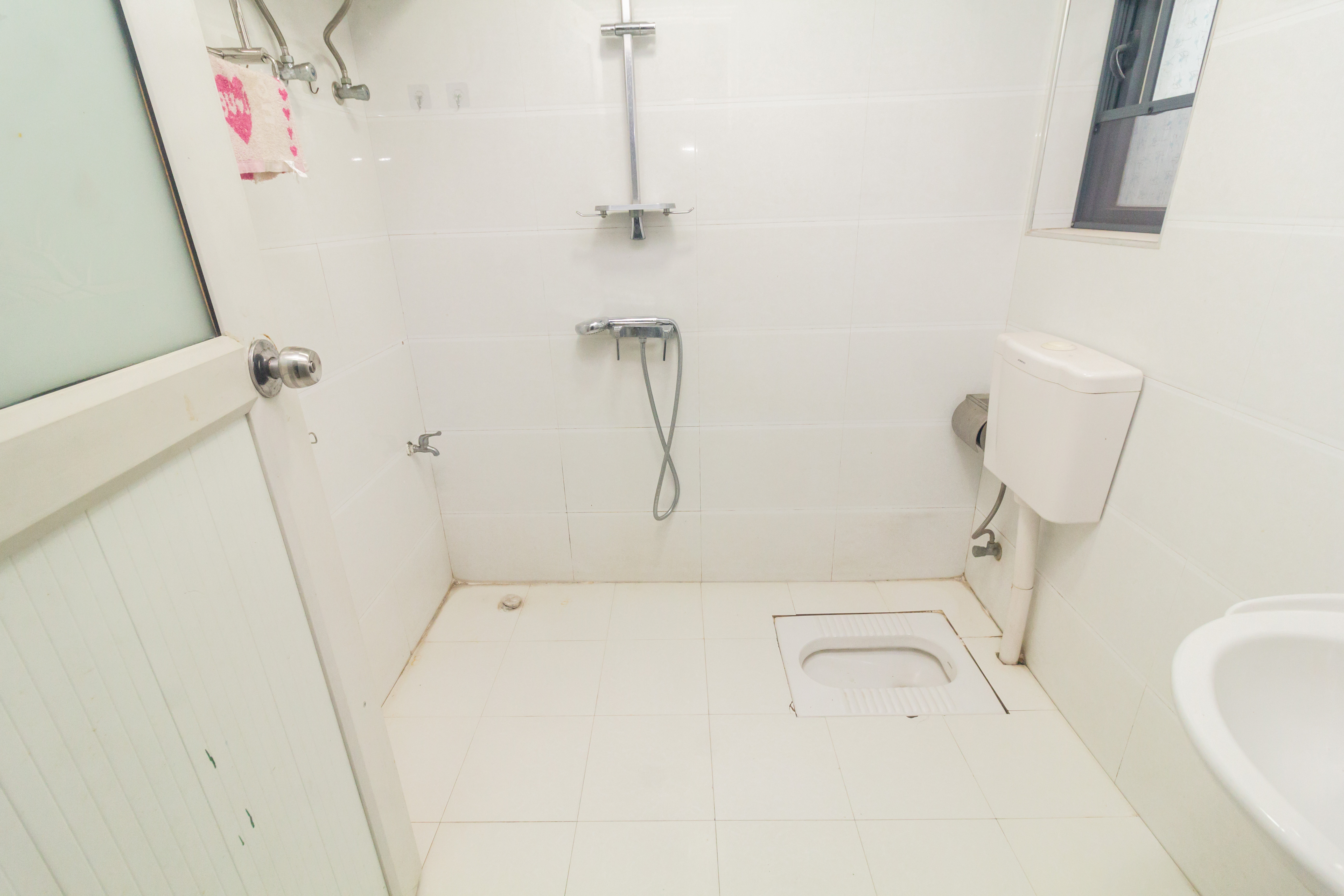 中国铁建国际城一期  3室2厅1卫   54.80万 中国铁建国际城一期  3室2厅1卫   54.80万卫生间