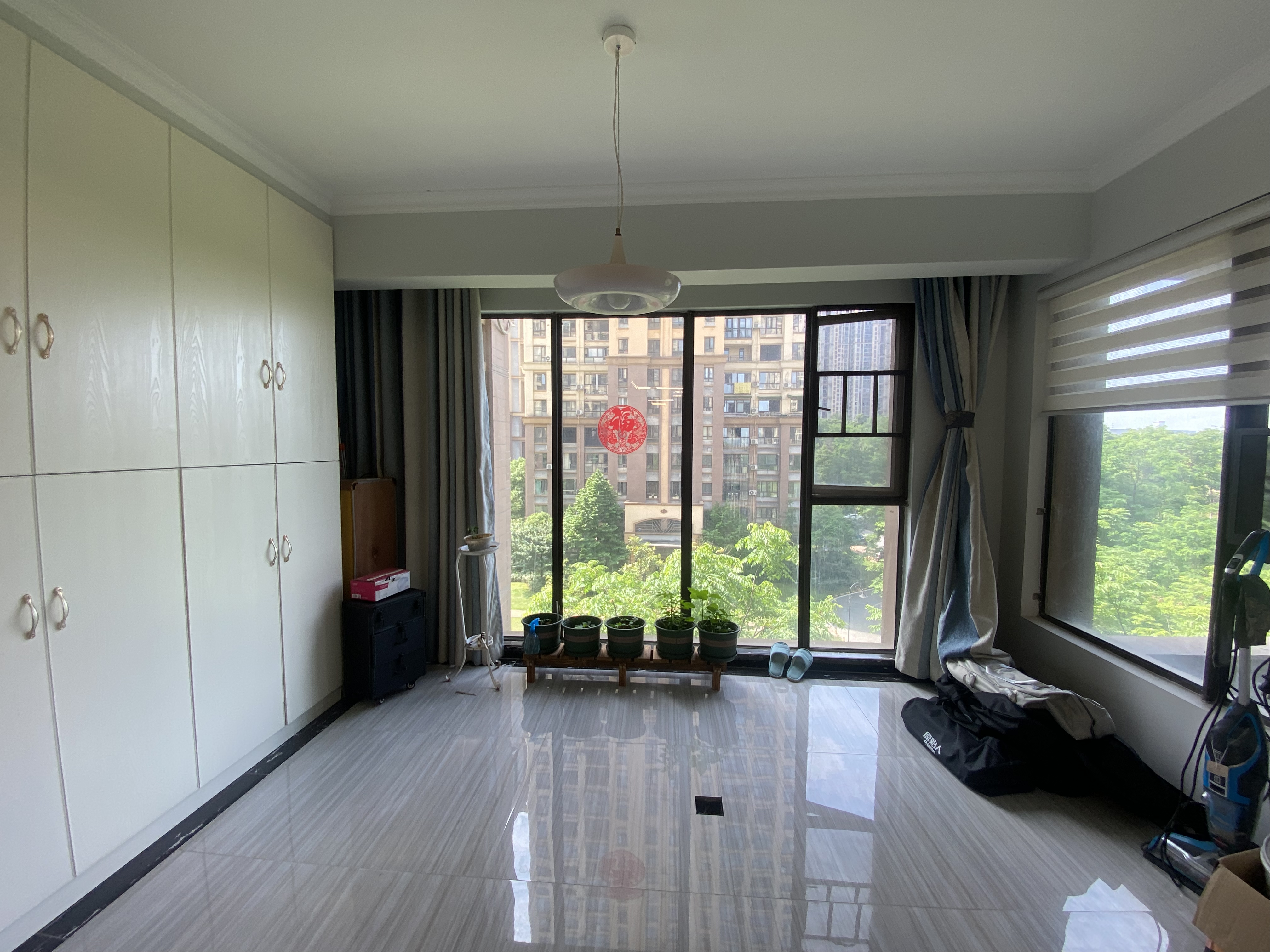 佳兆业金域天下二期 4室2厅2卫 70.0万 佳兆业金域天下二期 4室2厅2卫 70.0万室内图