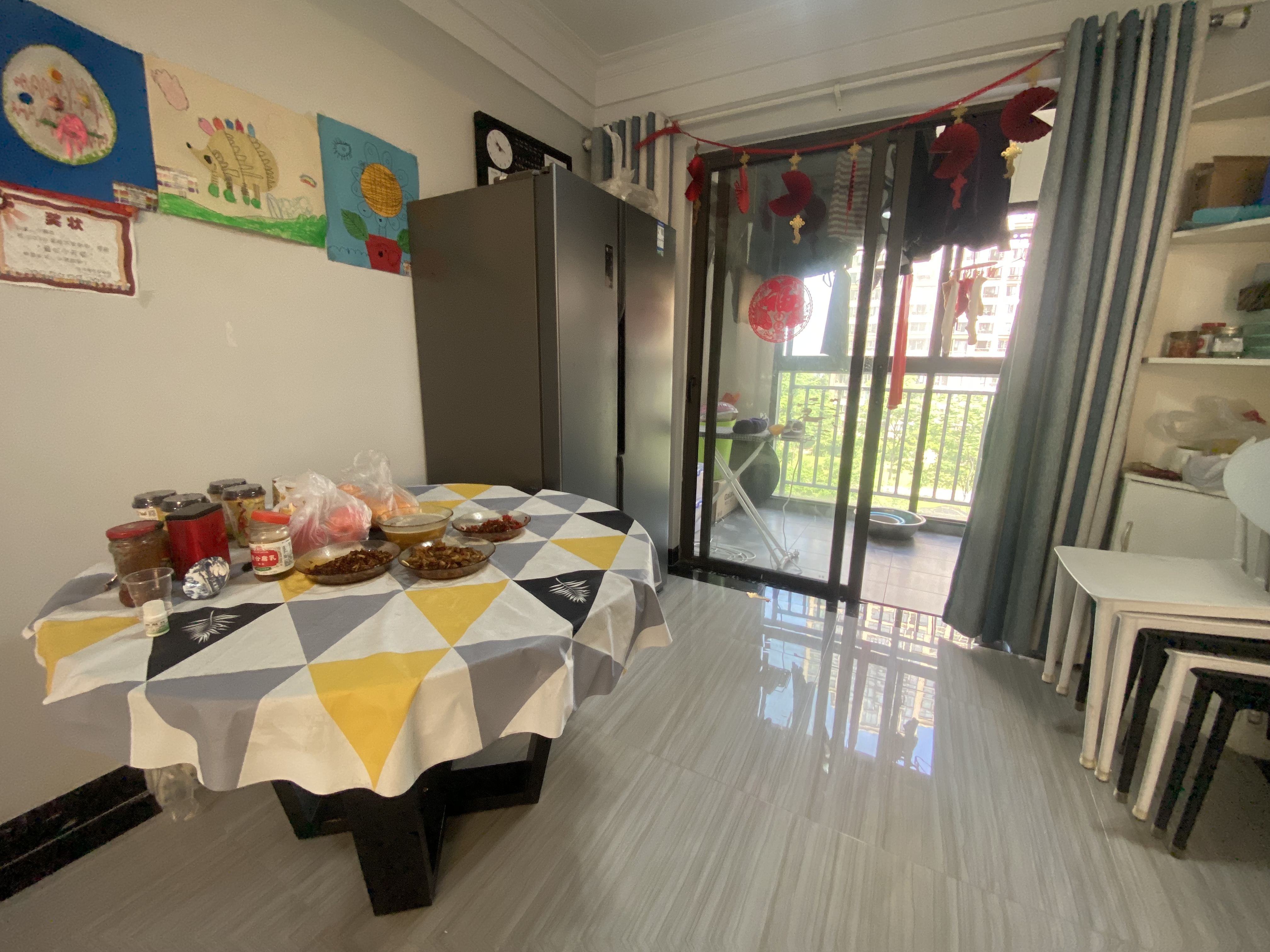 佳兆业金域天下二期 4室2厅2卫 70.0万 佳兆业金域天下二期 4室2厅2卫 70.0万室内图