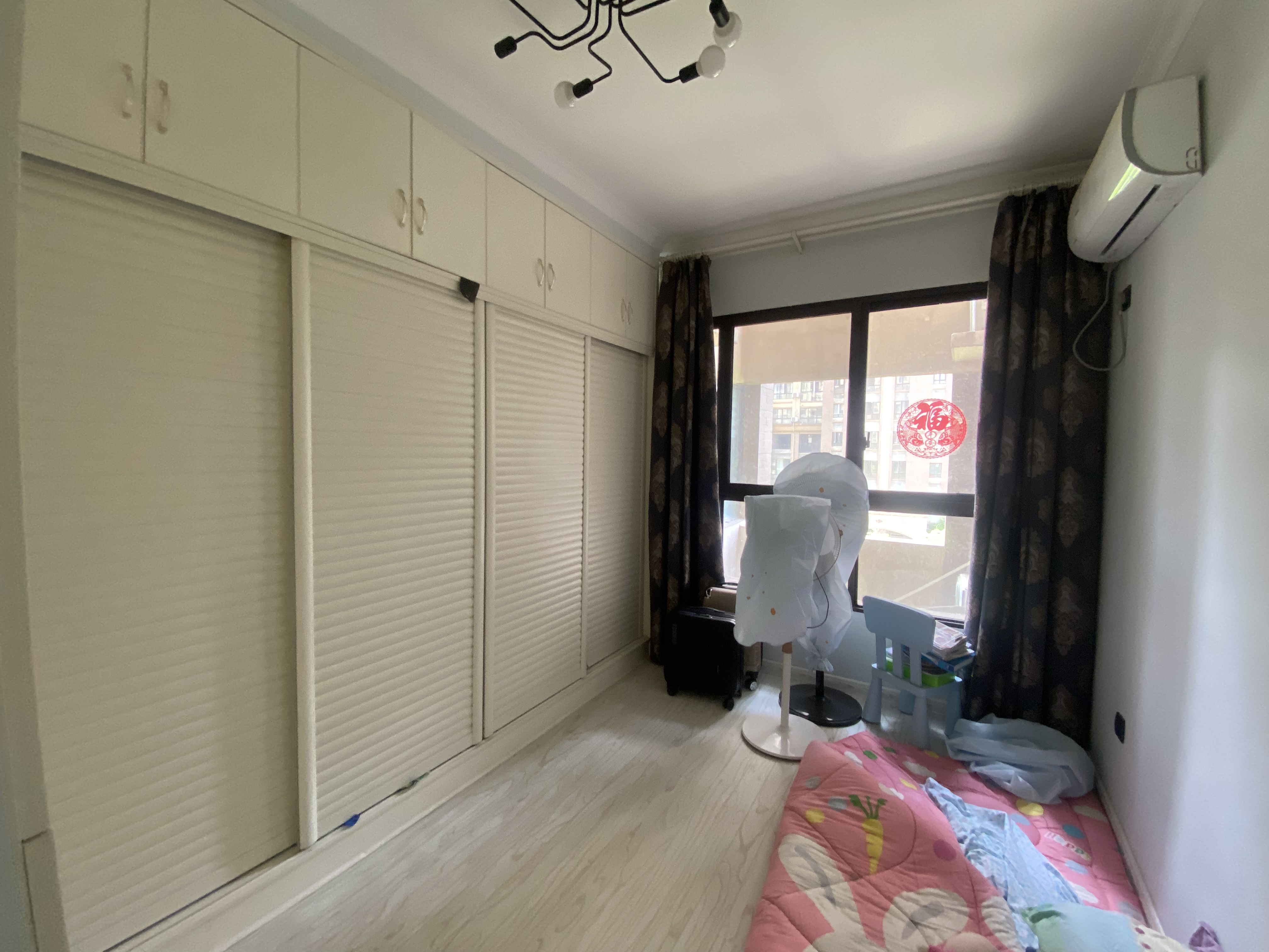 佳兆业金域天下二期 4室2厅2卫 70.0万 佳兆业金域天下二期 4室2厅2卫 70.0万室内图