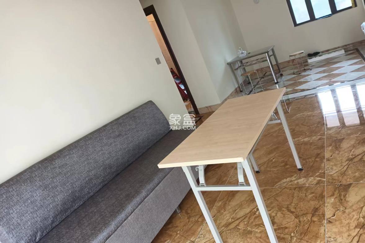 碧桂园豪园-二期 3室2厅1卫 2000.00元/月 碧桂园豪园-二期 3室2厅1卫 2000.00元/月室内图