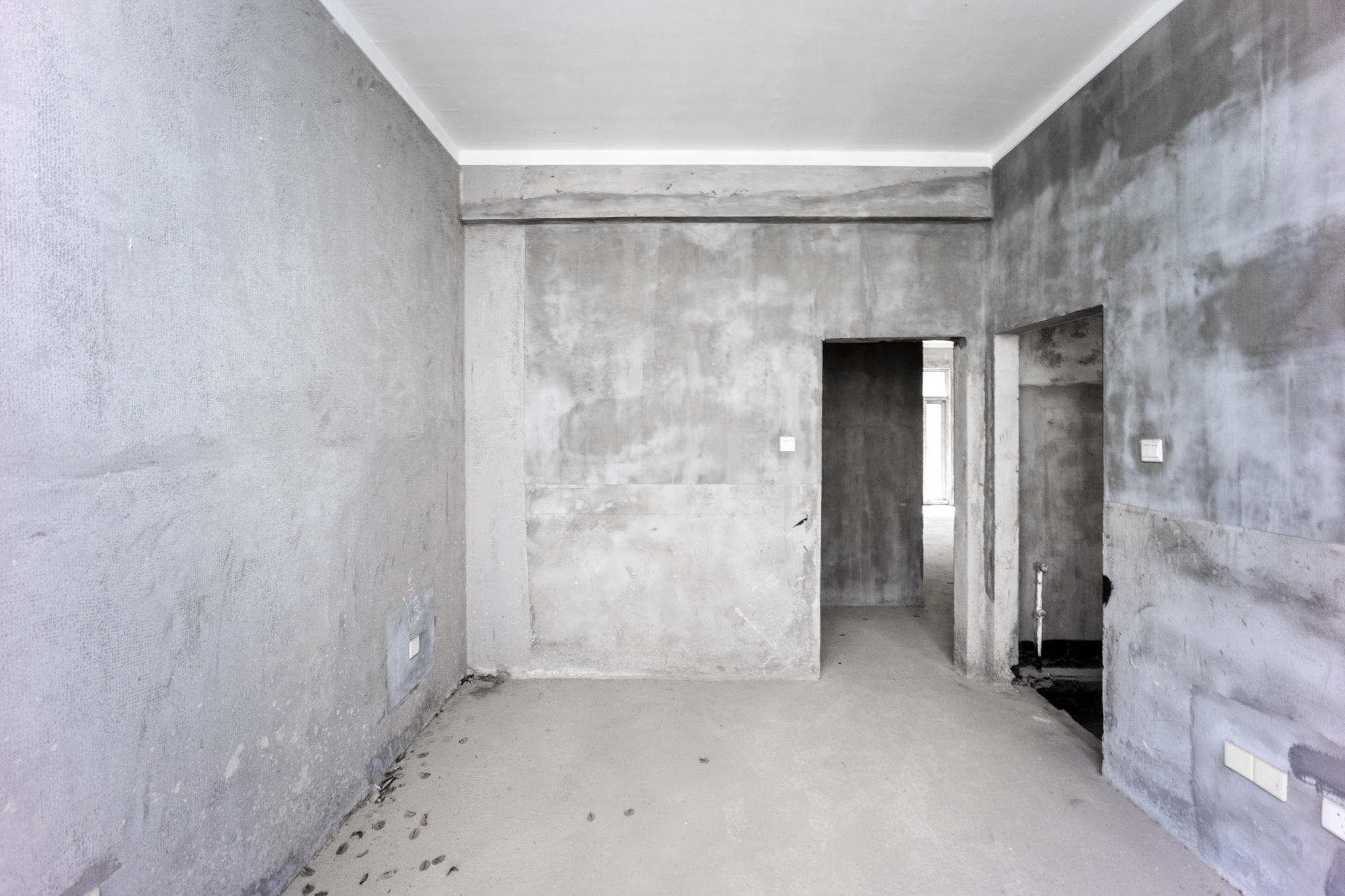 钱隆世家  5室2厅2卫   210.00万其他