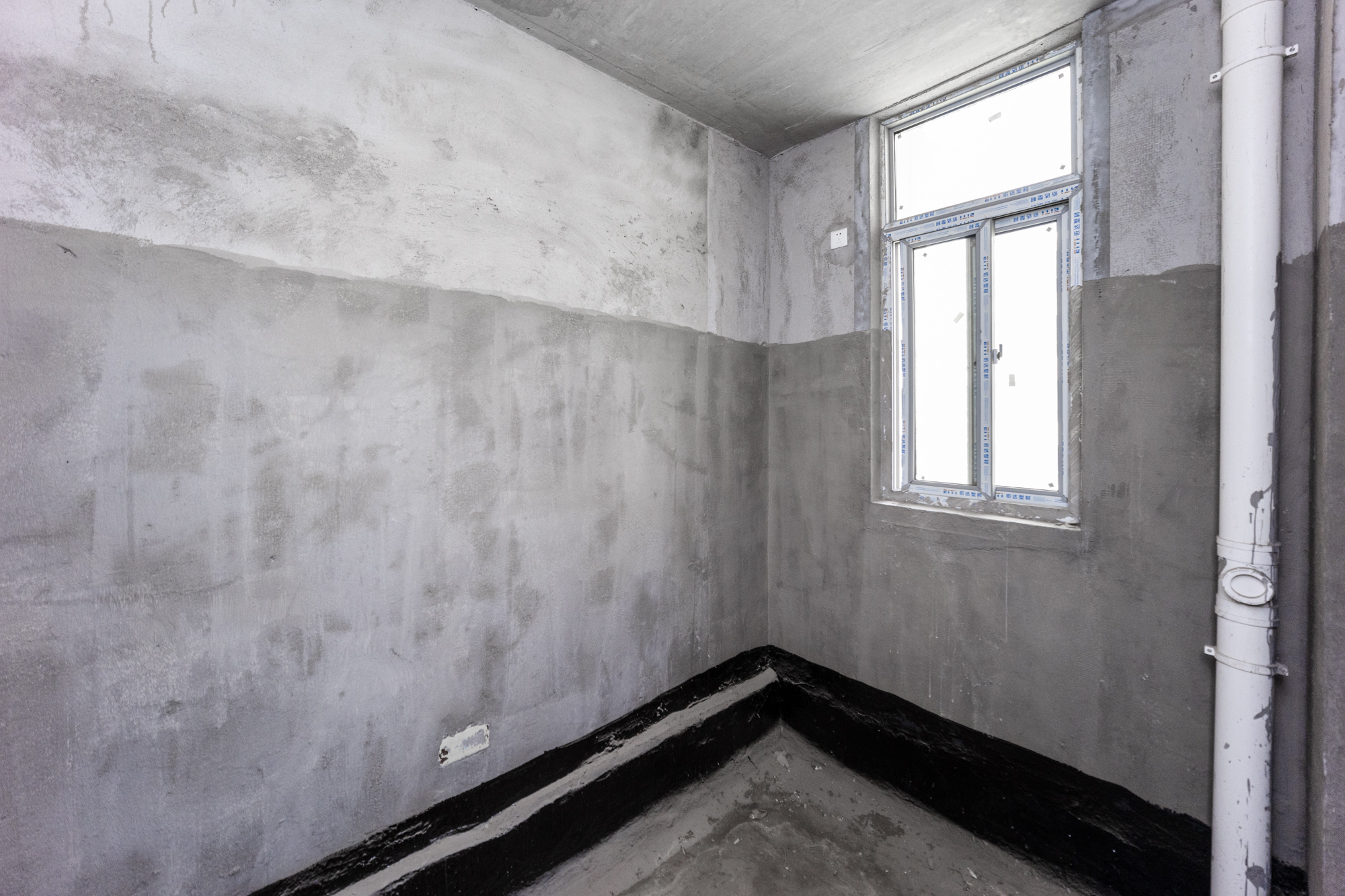 钱隆世家  5室2厅2卫   210.00万其他