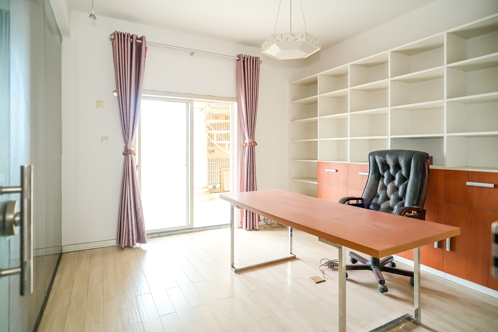 湘龙家园 5室2厅3卫 258.00万 湘龙家园 5室2厅3卫 258.00万其他