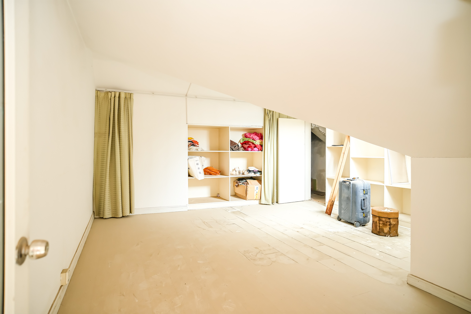 湘龙家园 5室2厅3卫 258.00万 湘龙家园 5室2厅3卫 258.00万其他