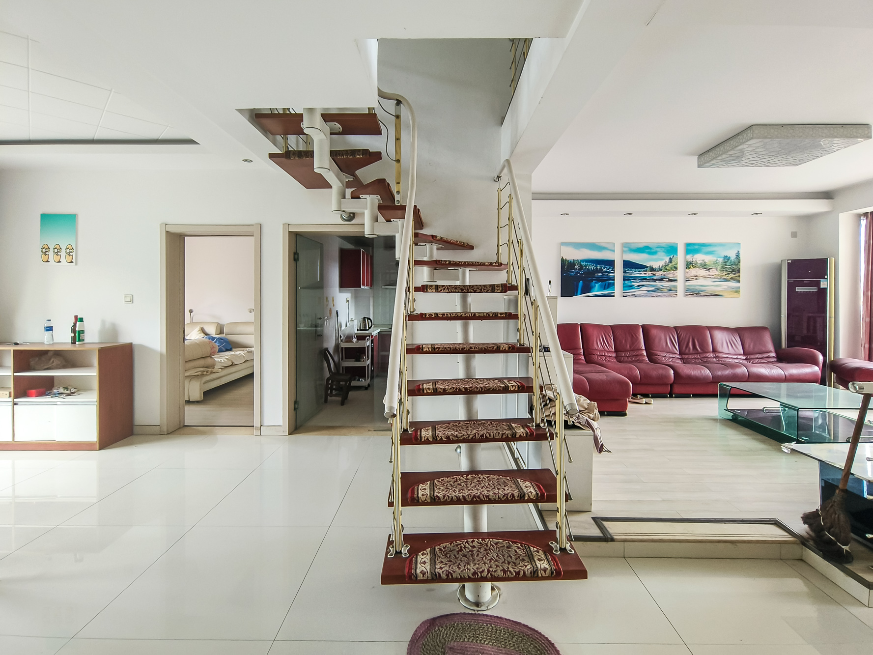 湘龙家园 5室2厅3卫 258.00万 湘龙家园 5室2厅3卫 258.00万其他