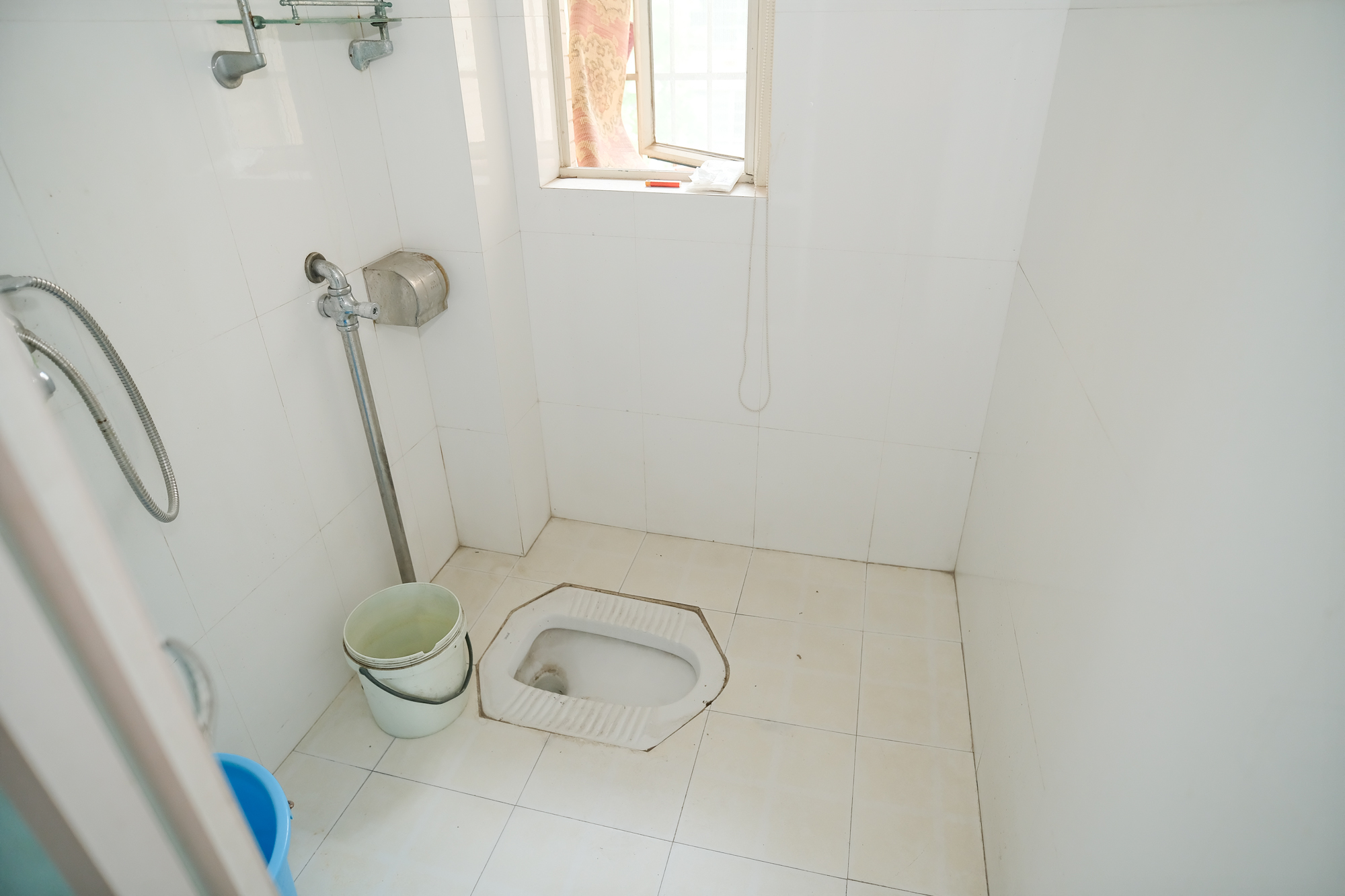 湘龙家园 5室2厅3卫 258.00万 湘龙家园 5室2厅3卫 258.00万卫生间