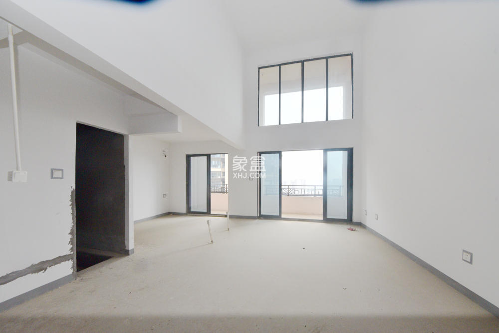 建发中央悦府  4室2厅2卫   200.00万