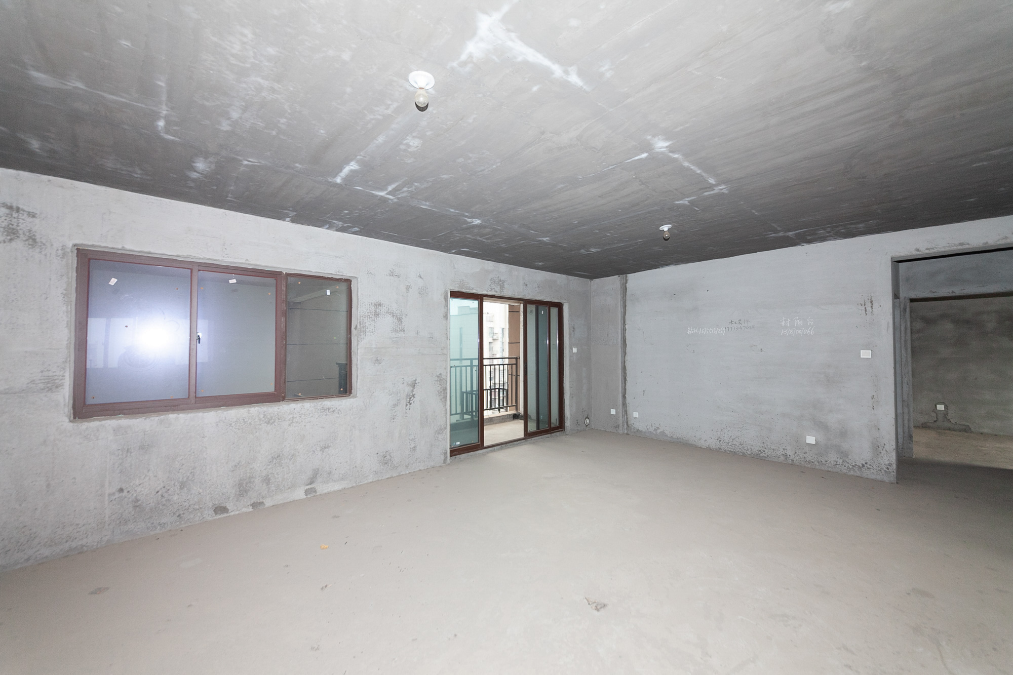 星月绿洲 4室2厅2卫 109.00万 星月绿洲 4室2厅2卫 109.00万客厅