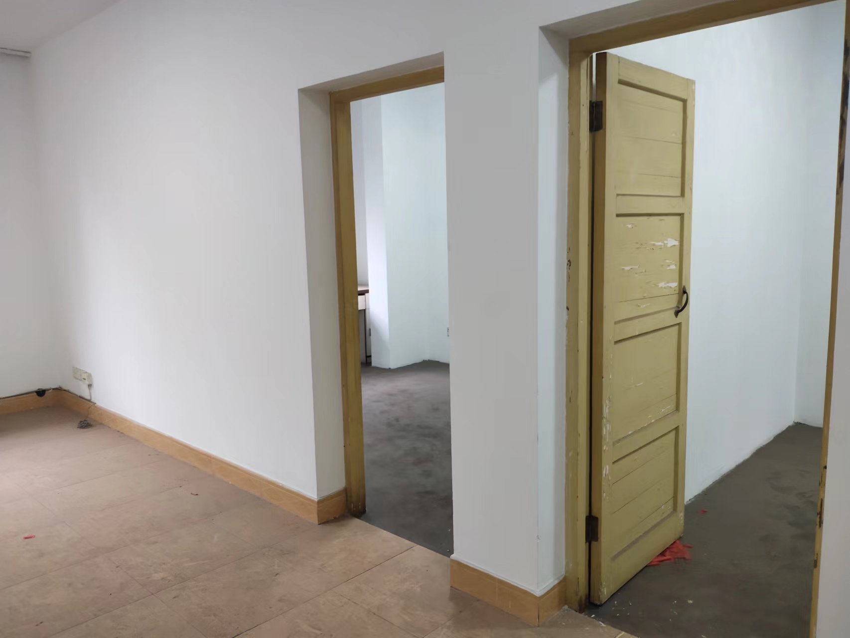 石桂小区 2室2厅1卫 25.00万 石桂小区 2室2厅1卫 25.00万室内图