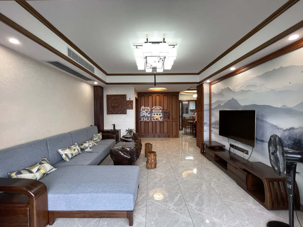 旺城天悦领秀香江  4室2厅2卫    145.0万