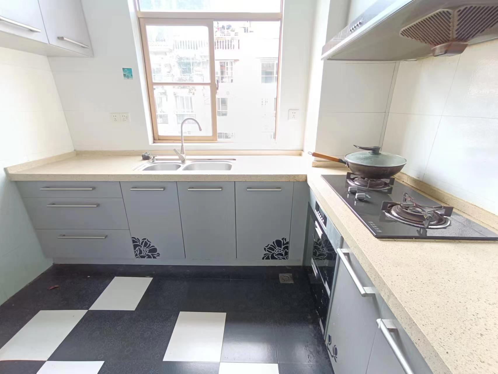 碧玉花园  3室2厅2卫   62.00万 碧玉花园  3室2厅2卫   62.00万室内图