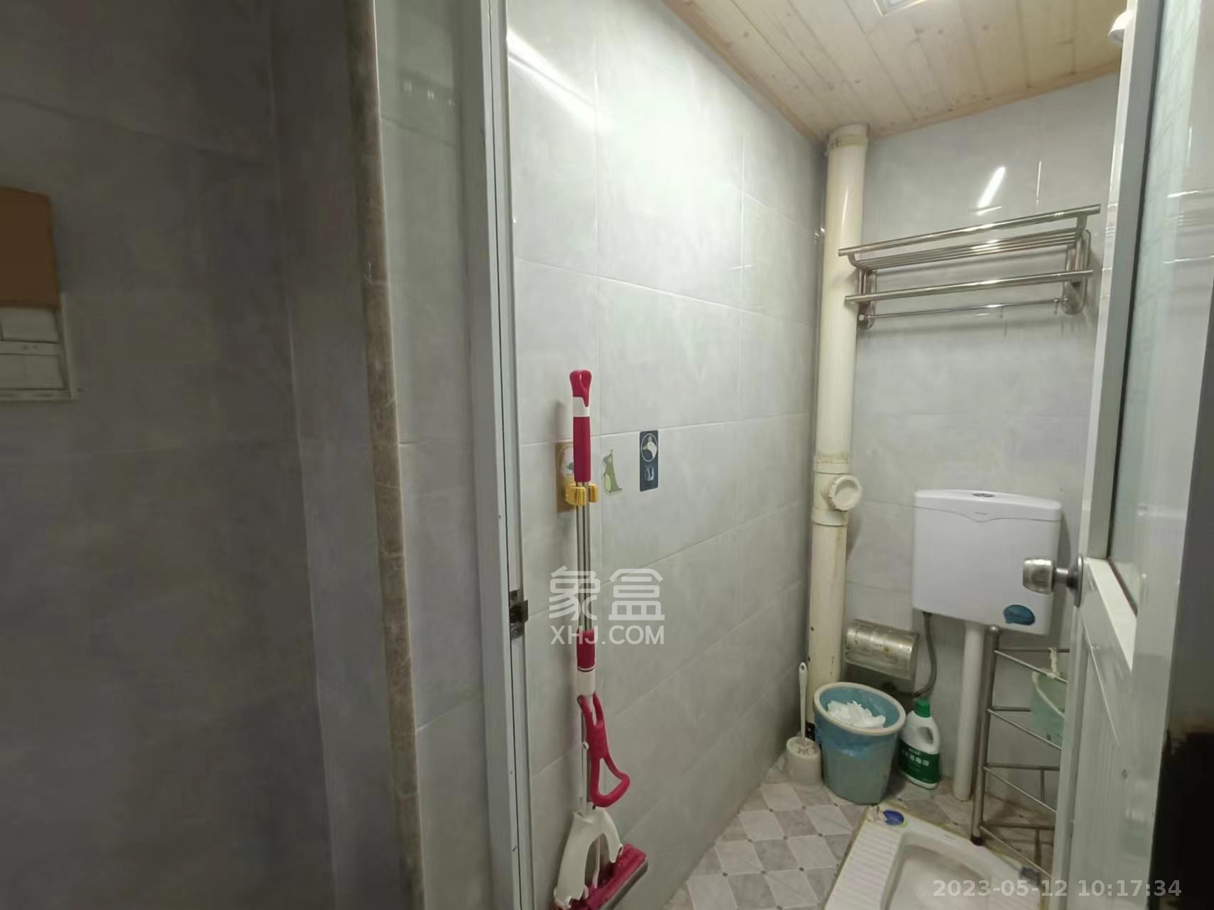 湘银公寓  2室1厅1卫    1500.0元/月室内图