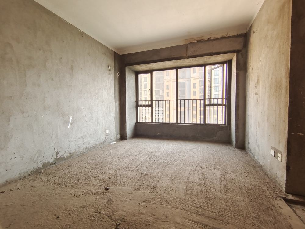 佳兆业金域天下二期  4室2厅2卫    96.0万