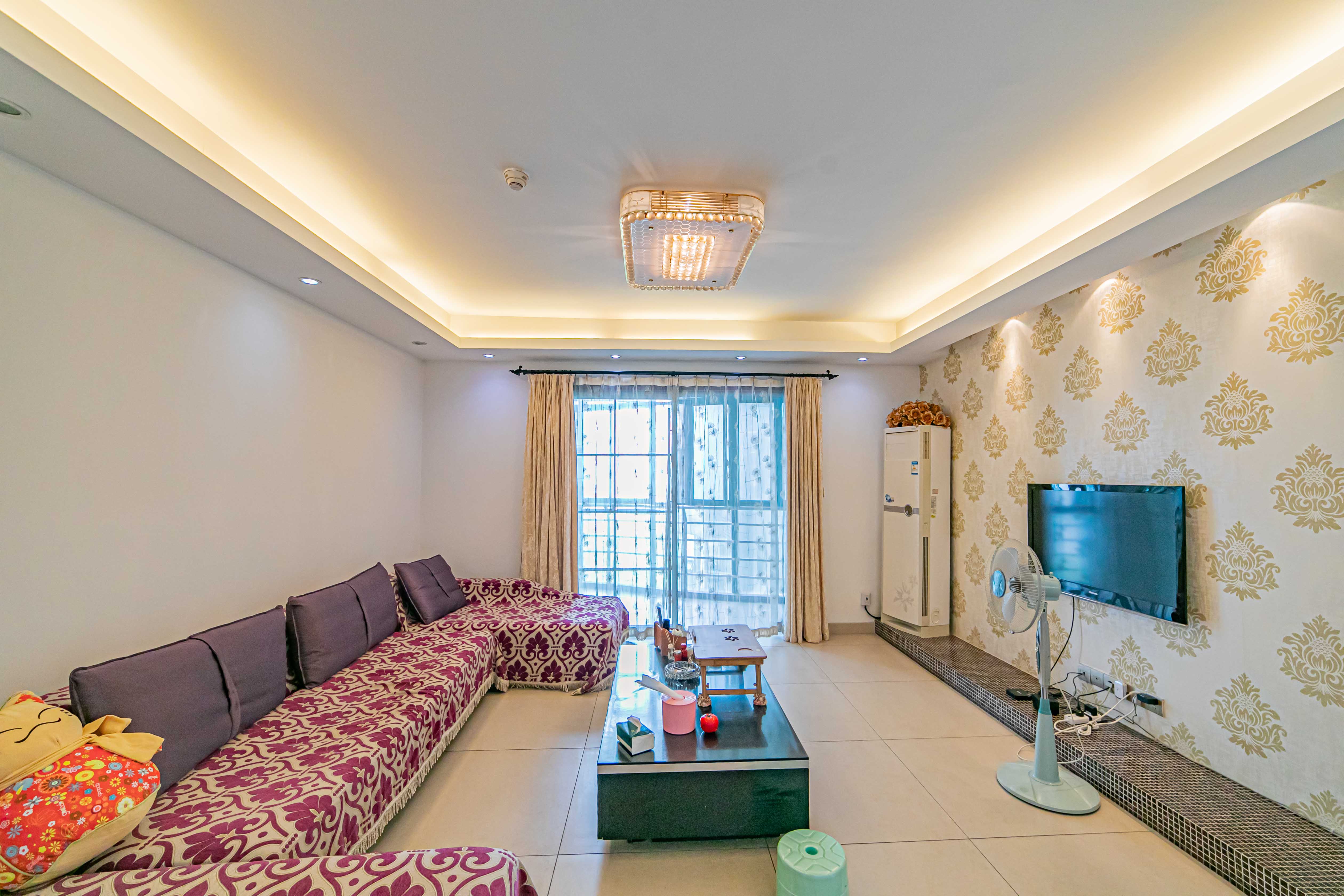 华盛新外滩 3室2厅2卫 227.00万 华盛新外滩 3室2厅2卫 227.00万客厅