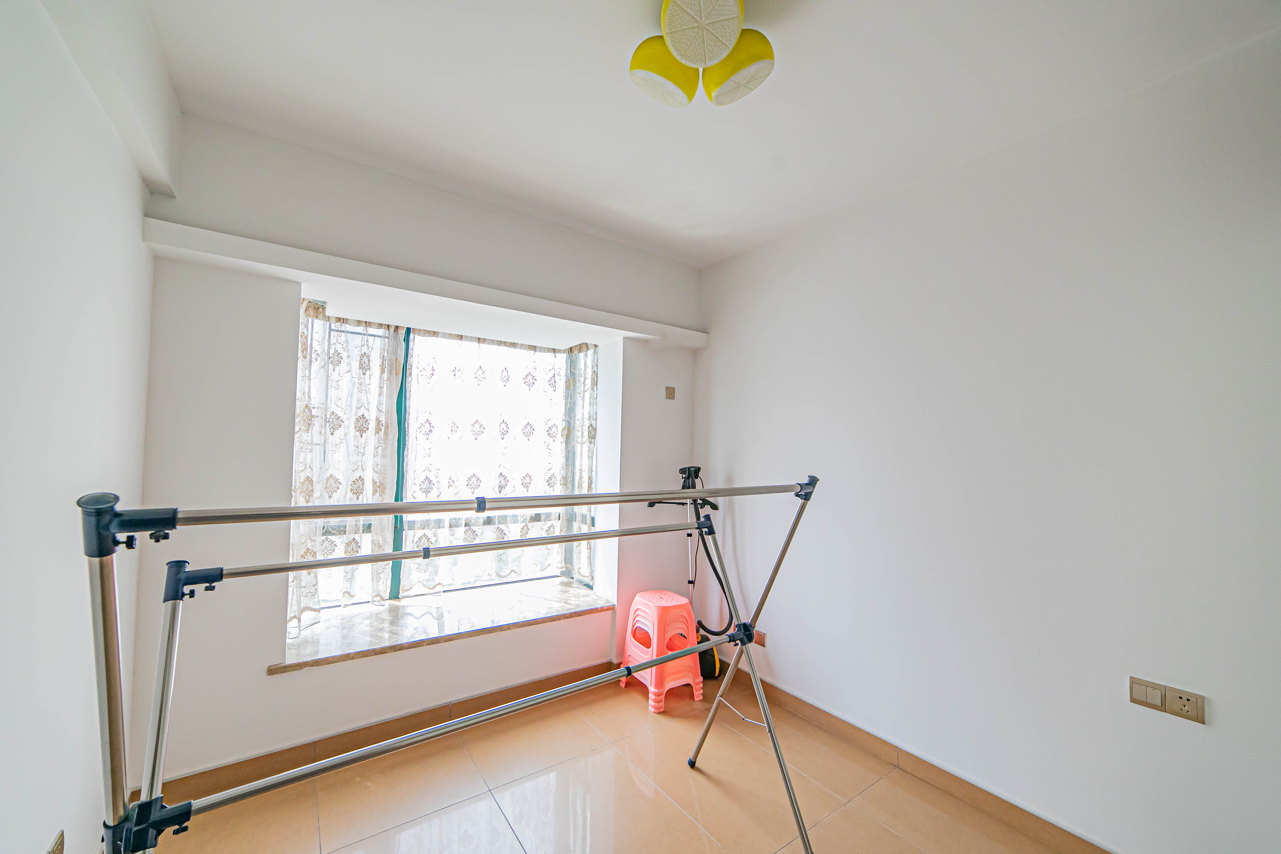 华盛新外滩 3室2厅2卫 227.00万 华盛新外滩 3室2厅2卫 227.00万卧室