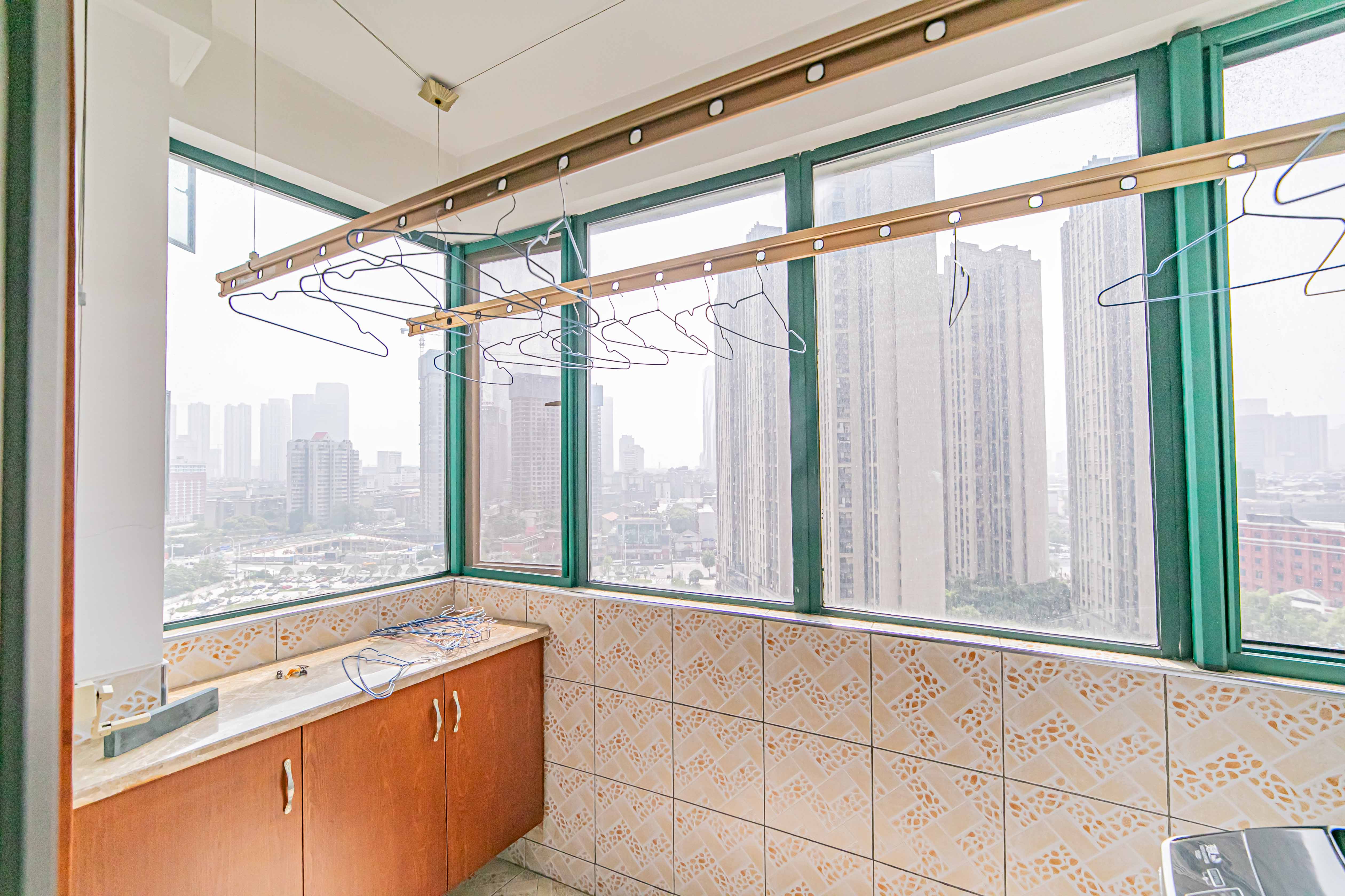 华盛新外滩 3室2厅2卫 227.00万 华盛新外滩 3室2厅2卫 227.00万阳台