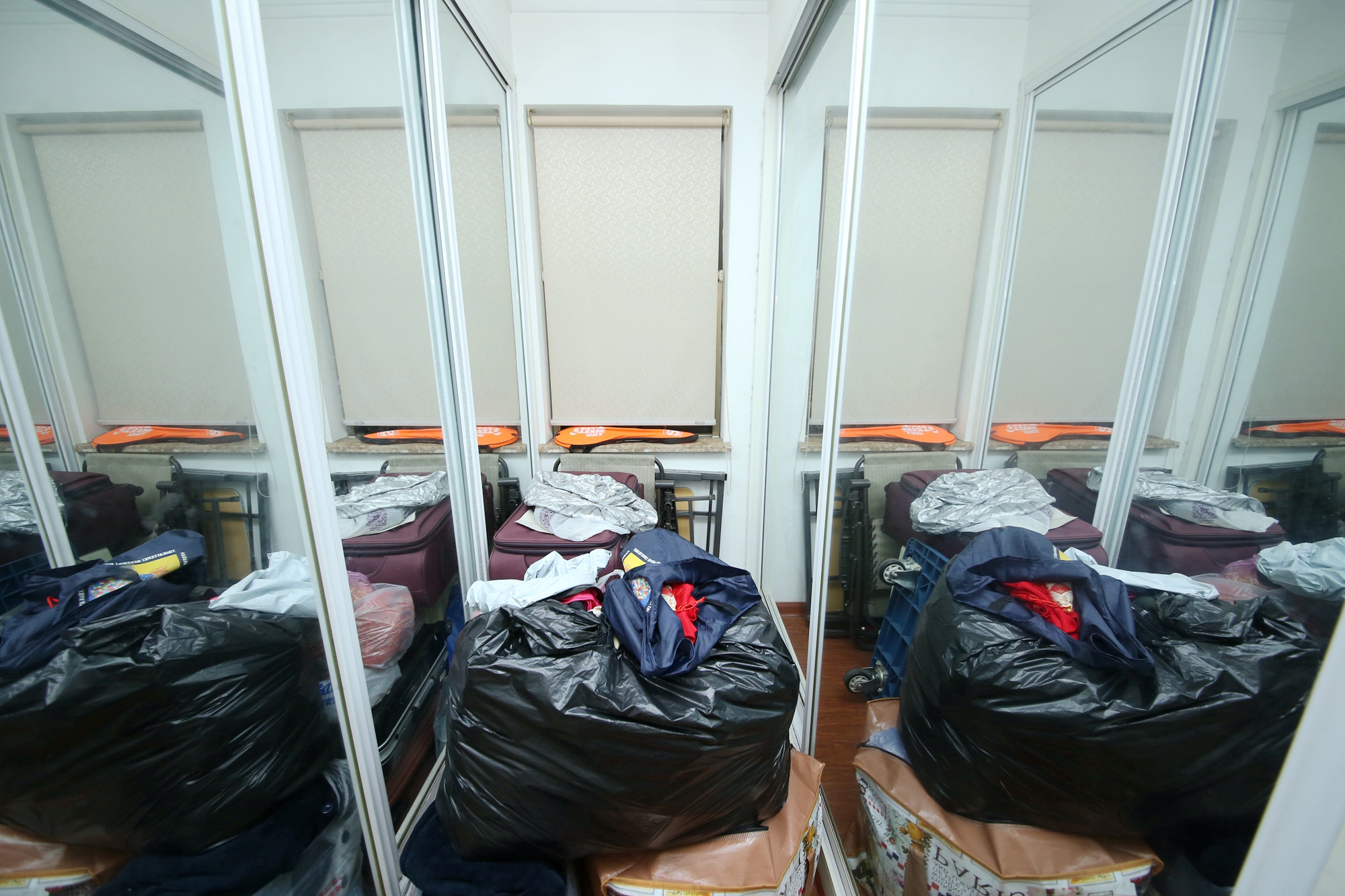 上东辛顿公寓  4室2厅2卫   142.00万其他