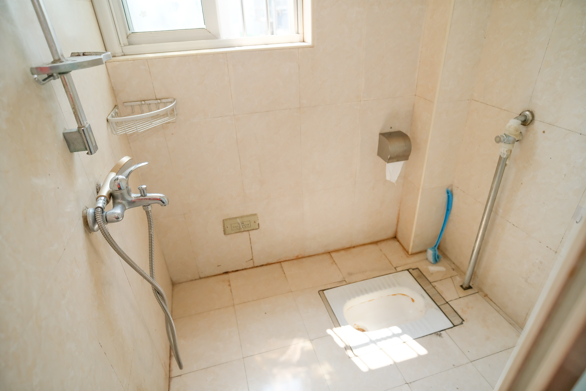 世景华庭 2室2厅1卫 64.00万 世景华庭 2室2厅1卫 64.00万卫生间