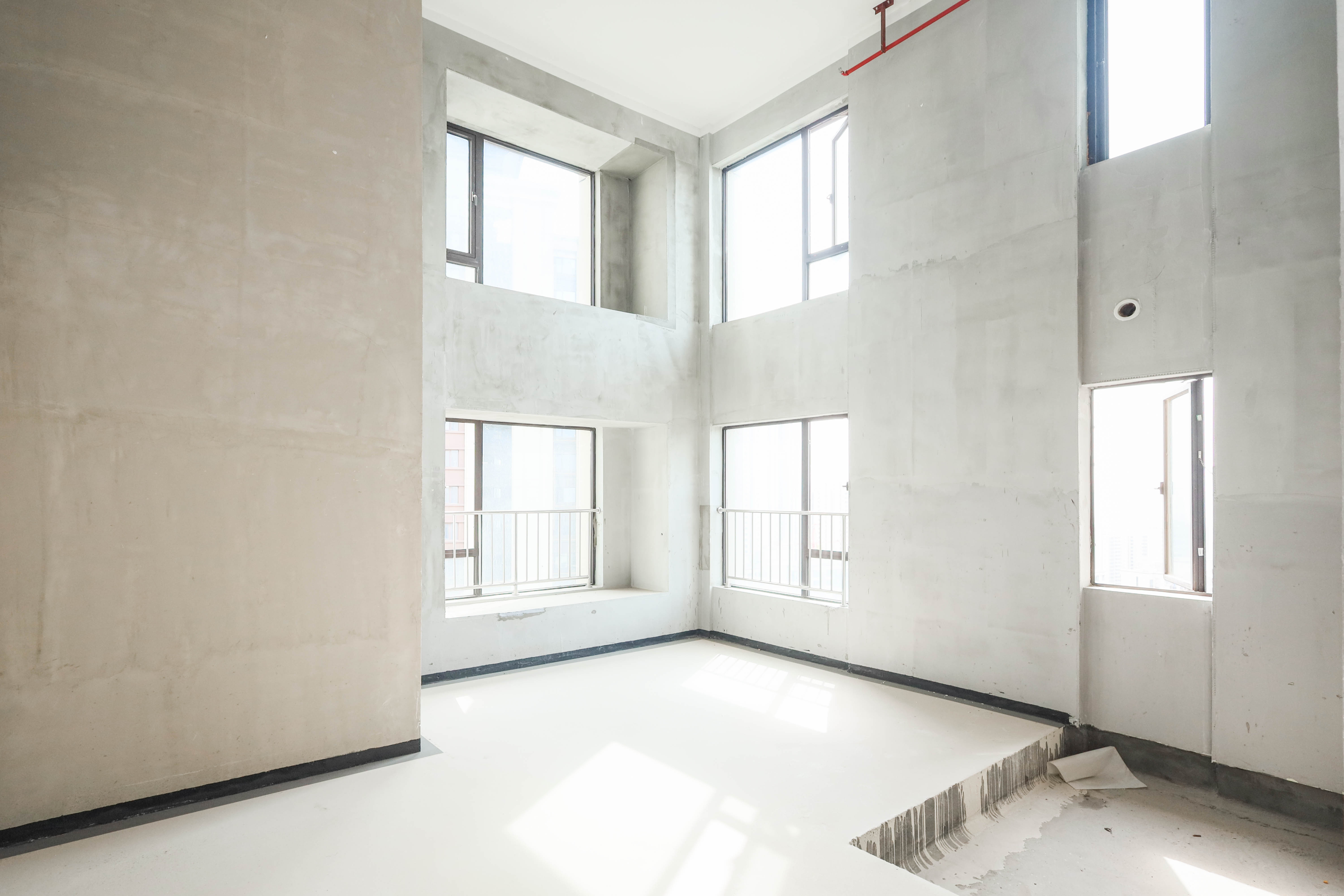 建发央著  4室2厅2卫   318.00万
