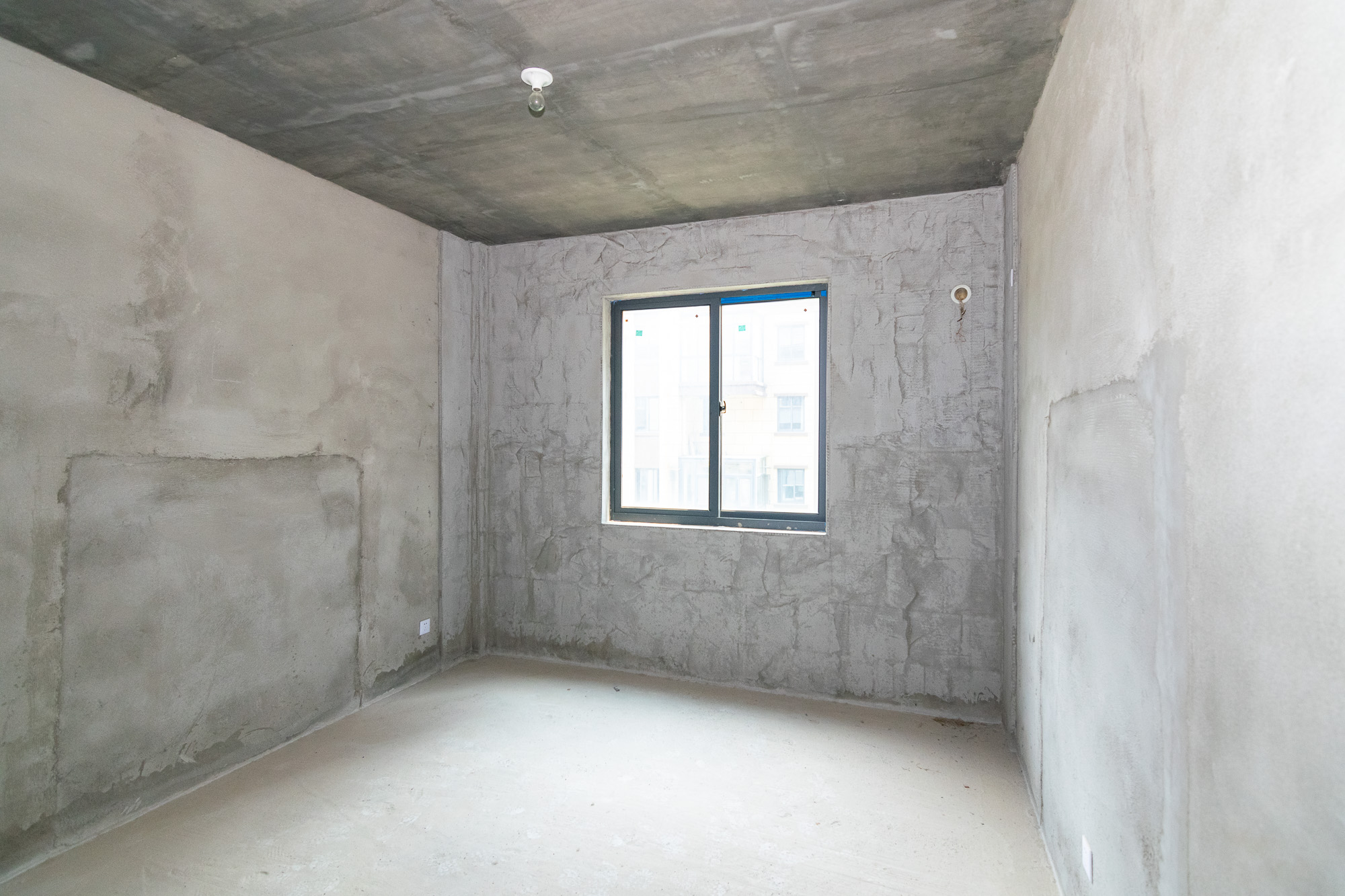 澳海澜庭 4室2厅2卫 85.0万 澳海澜庭 4室2厅2卫 85.0万卧室