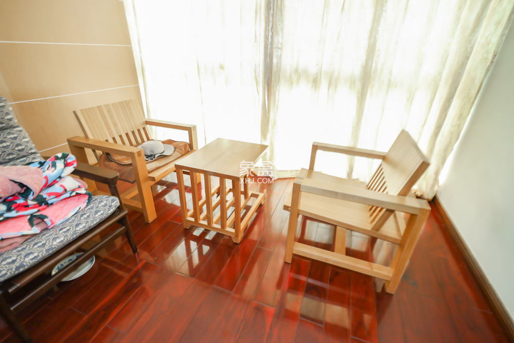 靜園山莊  6室3廳3衛(wèi)   405.00萬