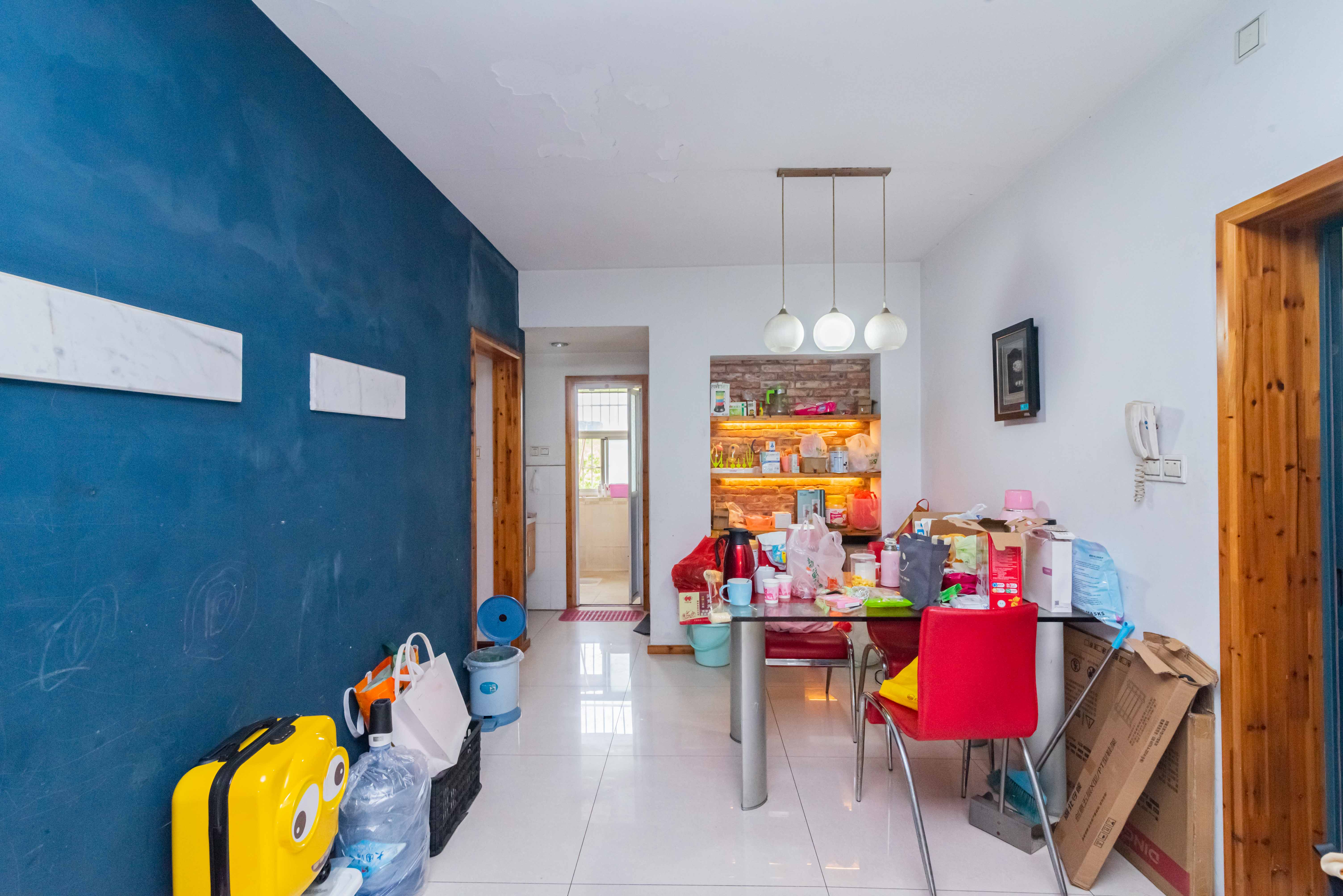 星沙汽配城（大塘村农机市场）  3室2厅1卫   42.00万客厅