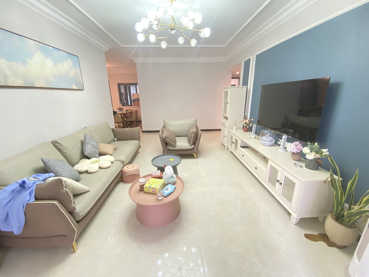 恒大华府  3室2厅2卫   106.00万 恒大华府  3室2厅2卫   106.00万室内图