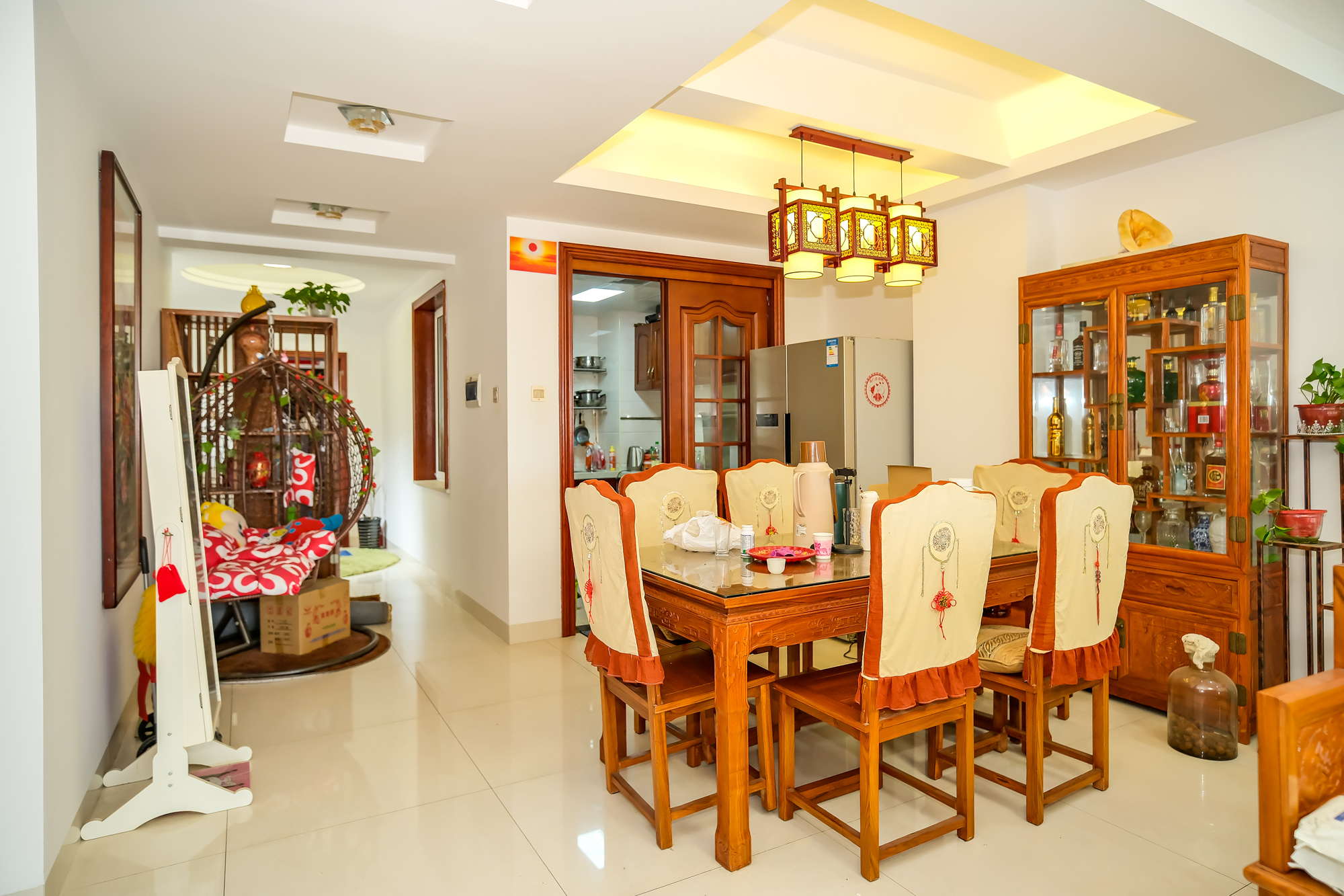 楚天馨苑 3室2厅2卫 99.00万 楚天馨苑 3室2厅2卫 99.00万客厅