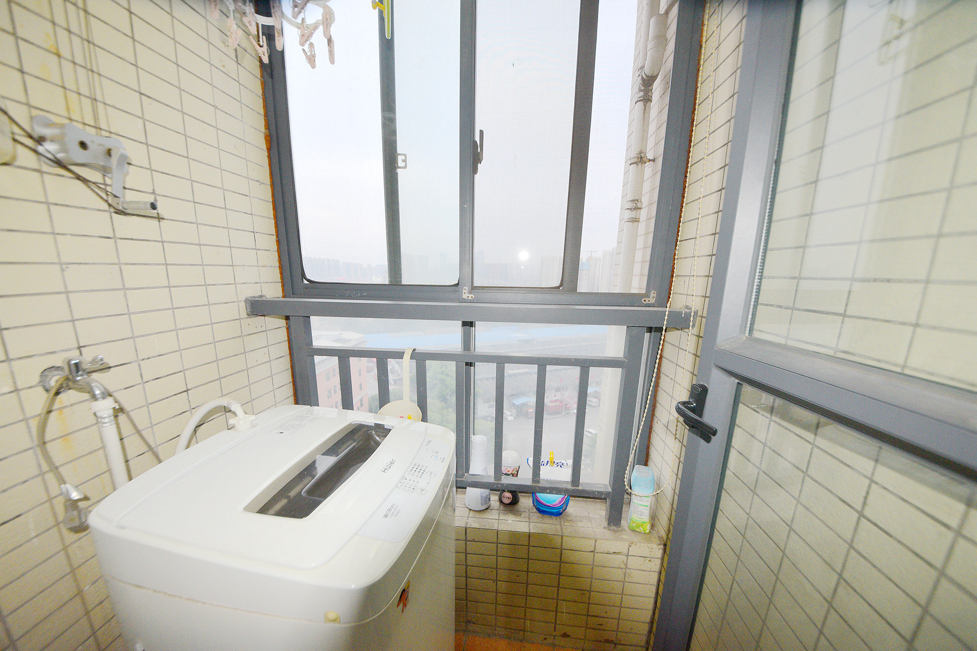 兰亭优壳（隽峰苑）  1室1厅1卫   35.00万阳台