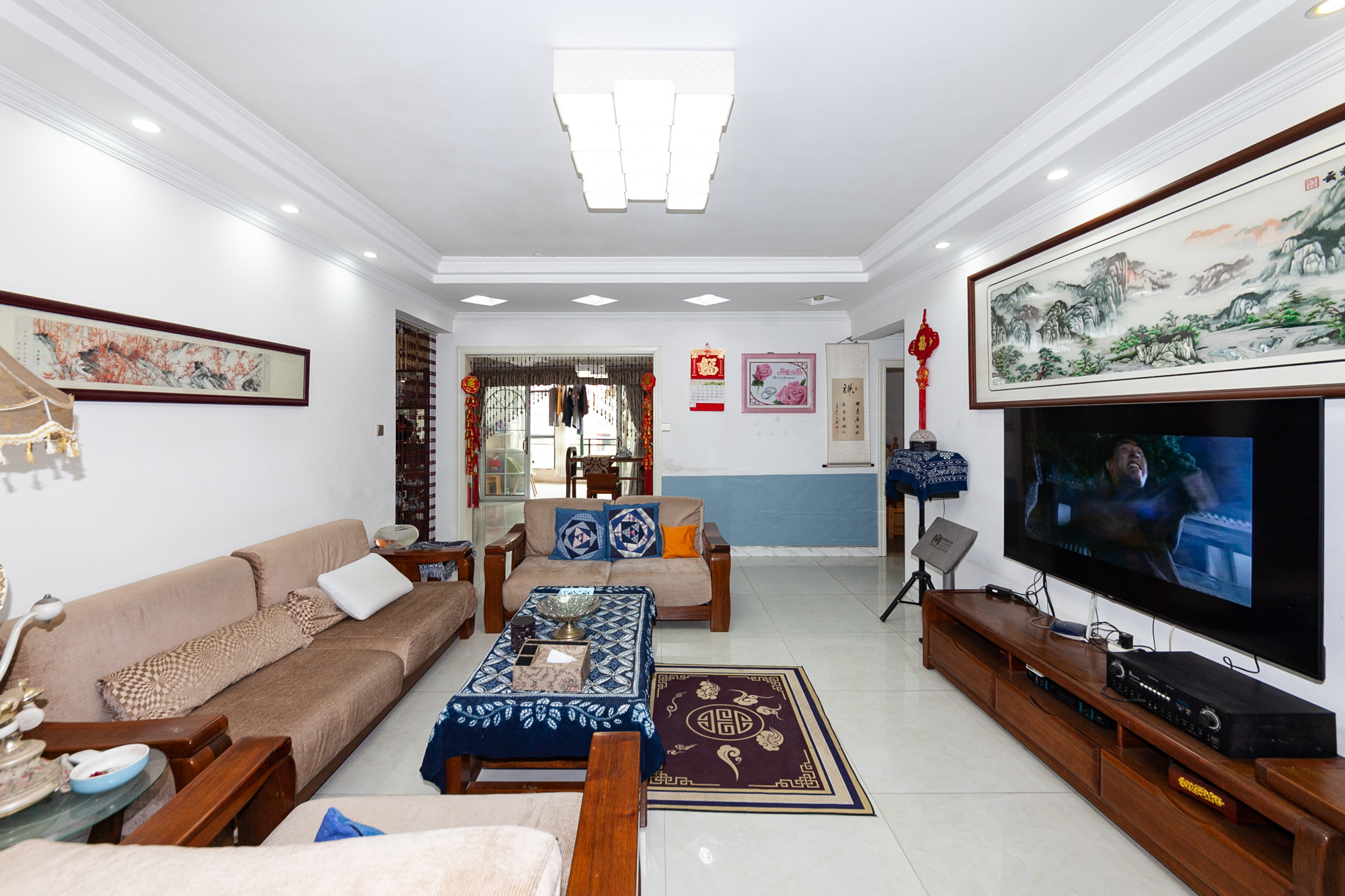 勤诚达新界  4室2厅1卫   139.90万 勤诚达新界  4室2厅1卫   139.90万客厅