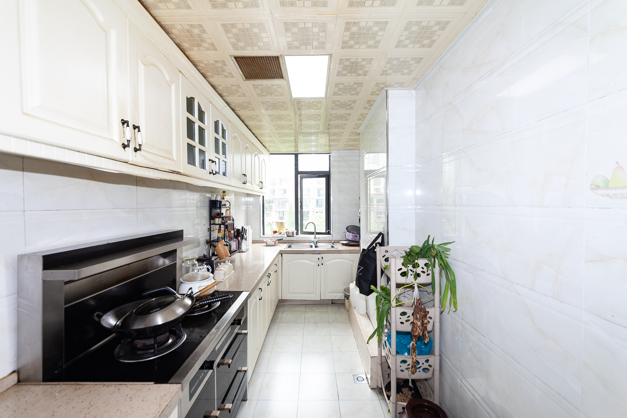 勤诚达新界  4室2厅1卫   139.90万 勤诚达新界  4室2厅1卫   139.90万厨房