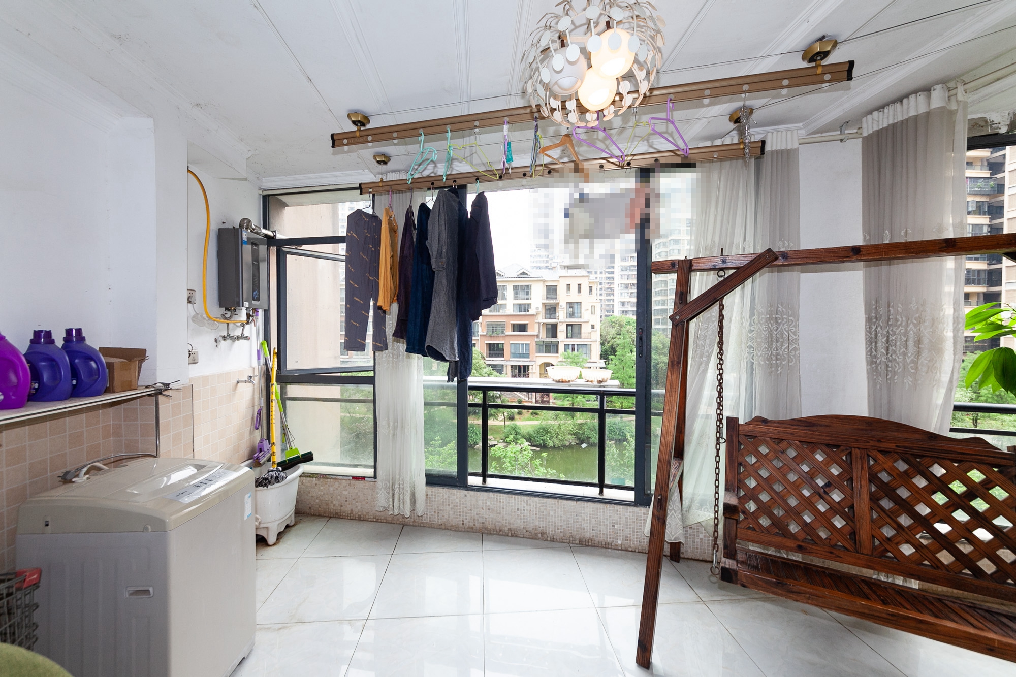 勤诚达新界  4室2厅1卫   139.90万 勤诚达新界  4室2厅1卫   139.90万阳台