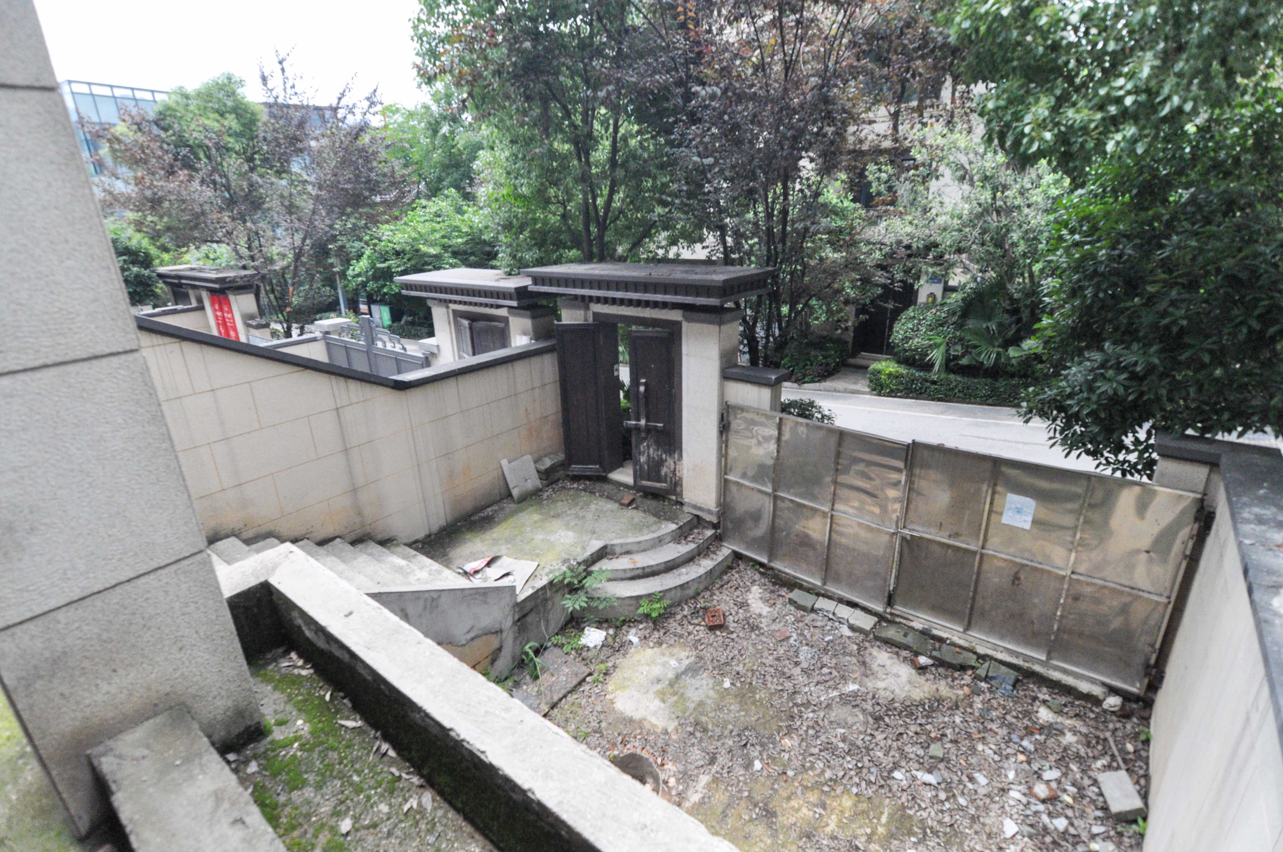 长房梅溪香山  6室3厅4卫    990.0万其他