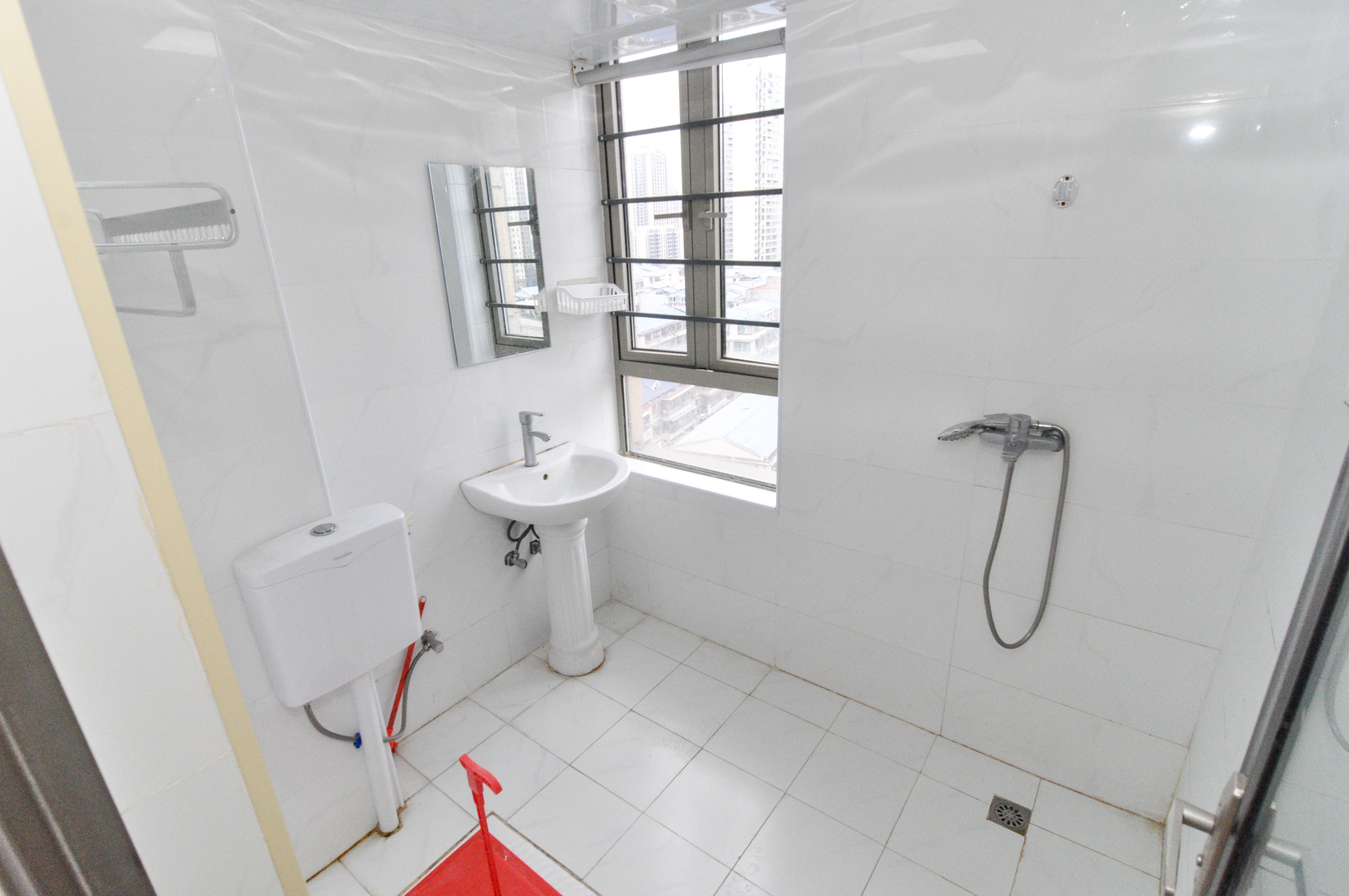 梅溪湖金茂悦(金悦雅苑) 4室2厅2卫 146.8万 梅溪湖金茂悦(金悦雅苑) 4室2厅2卫 146.8万卫生间