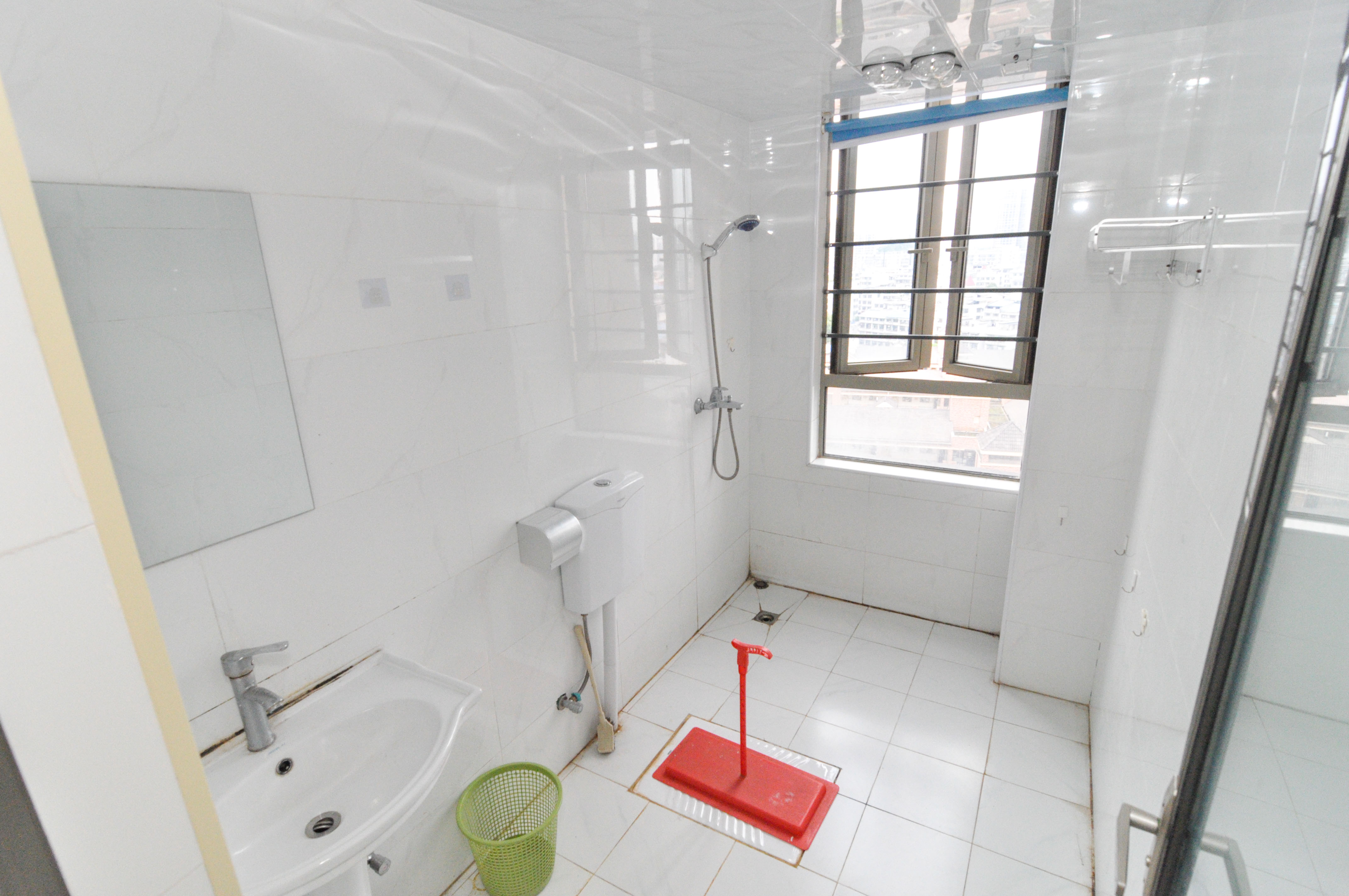 梅溪湖金茂悦(金悦雅苑) 4室2厅2卫 146.8万 梅溪湖金茂悦(金悦雅苑) 4室2厅2卫 146.8万卫生间