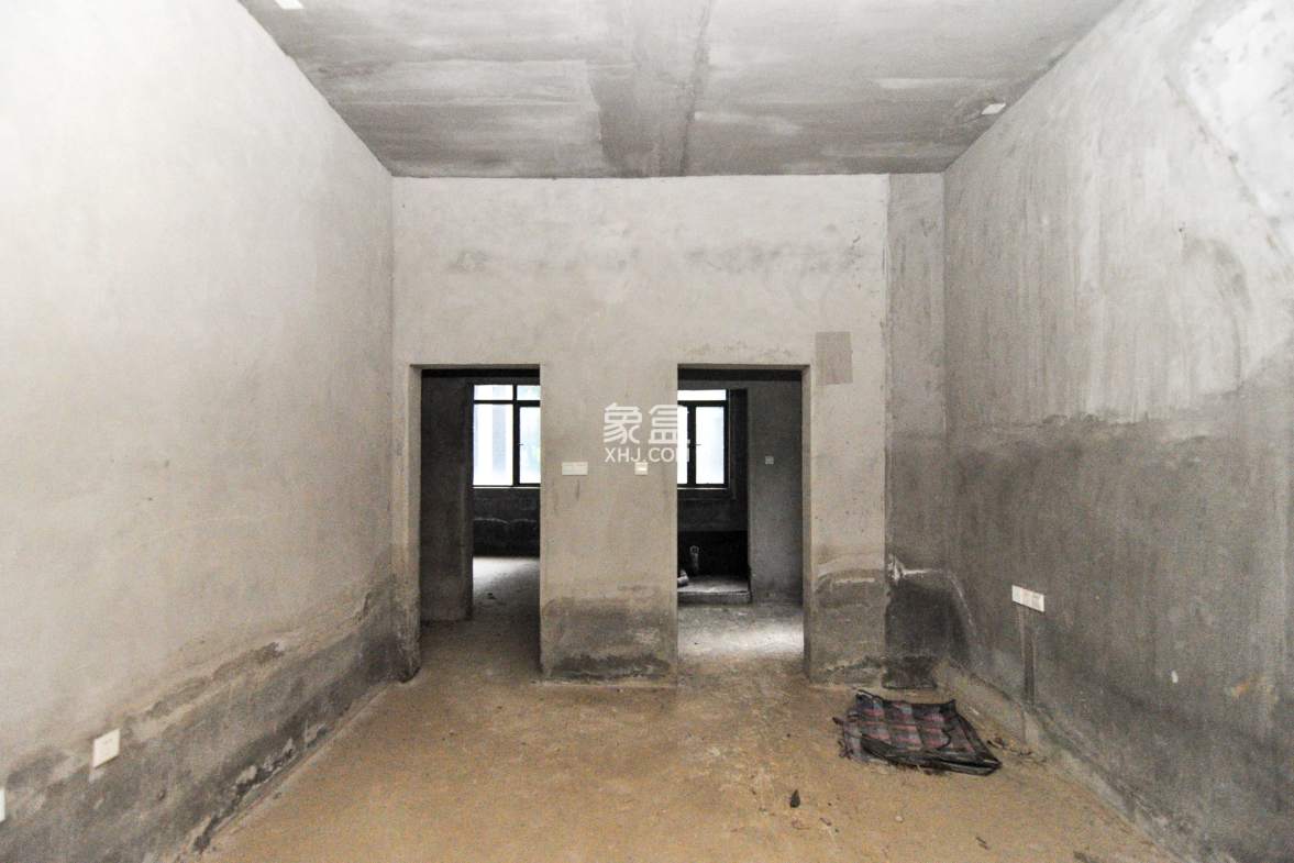 中海梅溪湖壹号 4室2厅2卫 298.00万 中海梅溪湖壹号 4室2厅2卫 298.00万其他